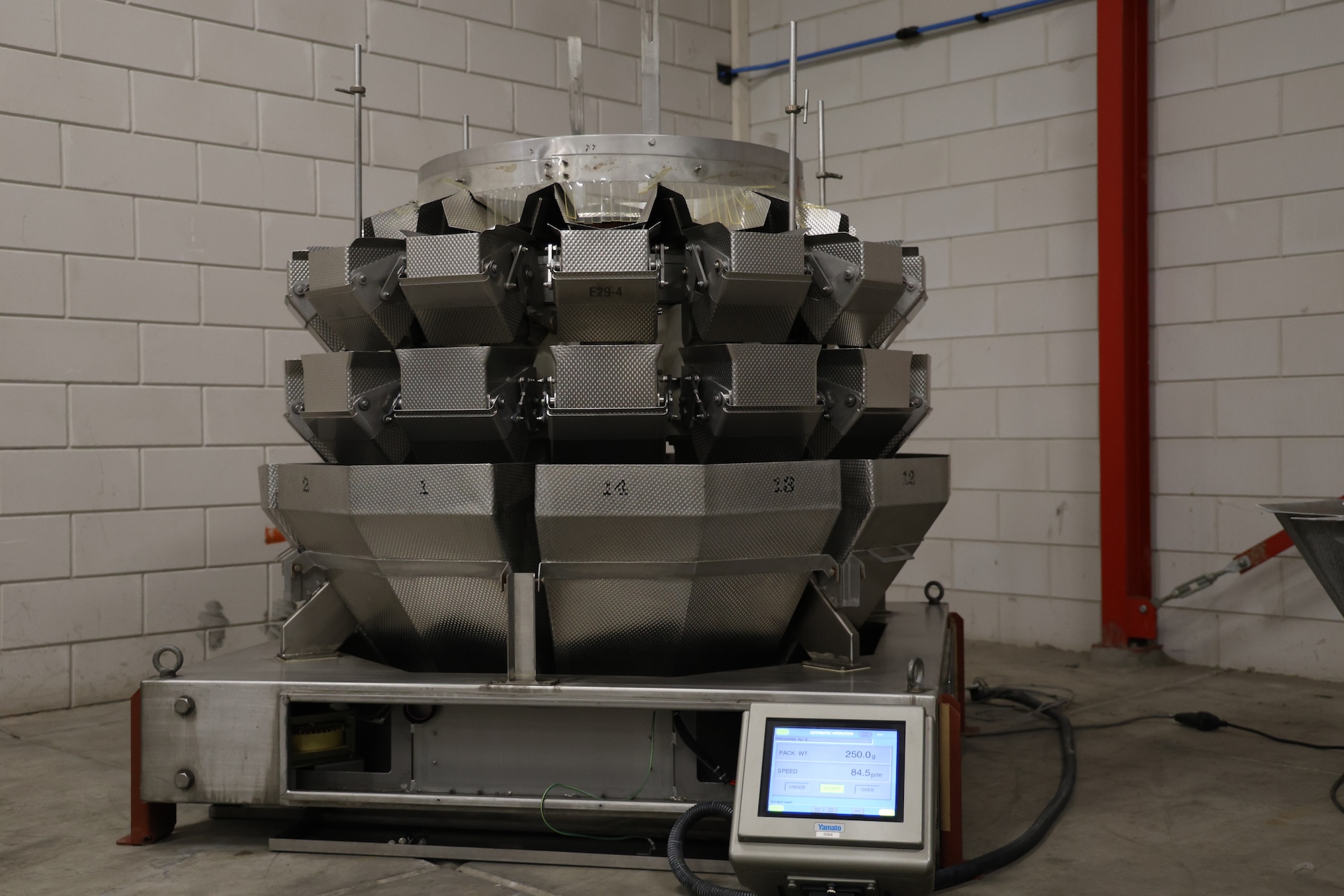 Used Yamato ADW-714-SWH multihead weigher