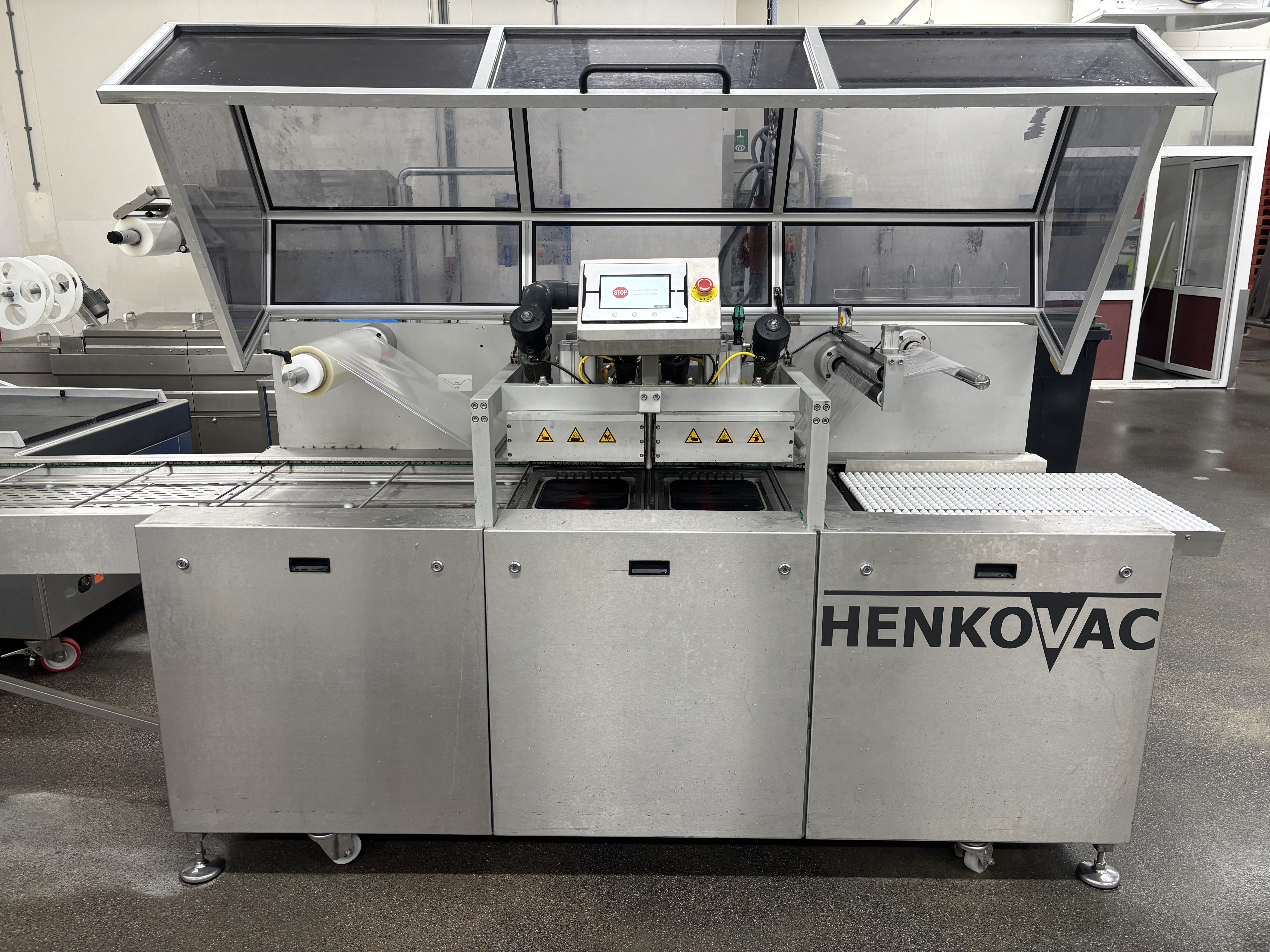 Used 2019 Henkovac TPS 2000 Traysealer