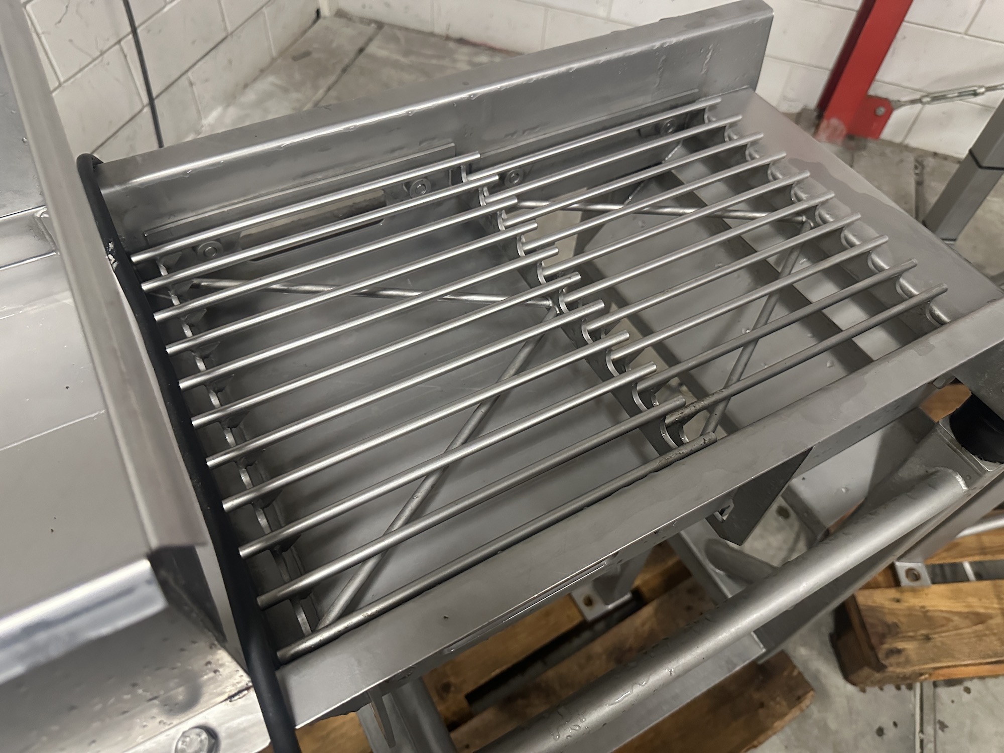 Used 2011 FoodeQ Vibratory feeder