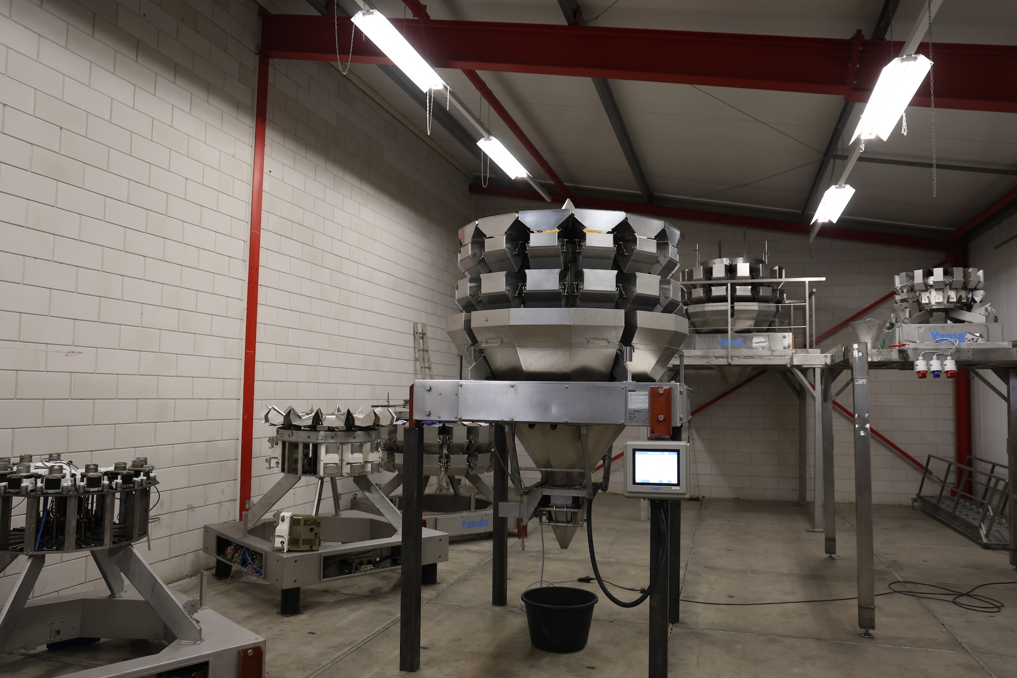 Used Yamato ADW-714-SWH multihead weigher