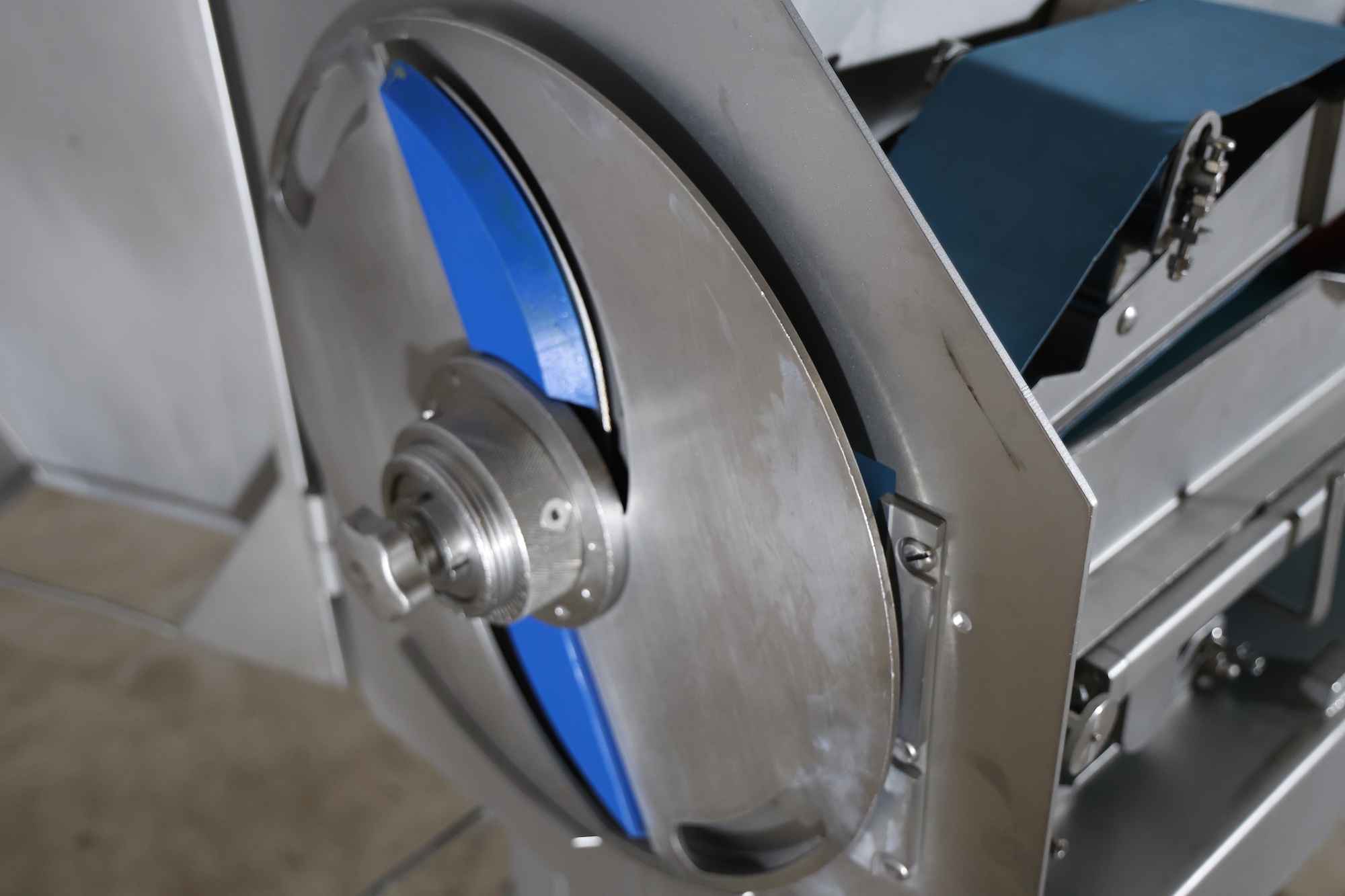 Used 2010 Kronen GS 10 belt slicer