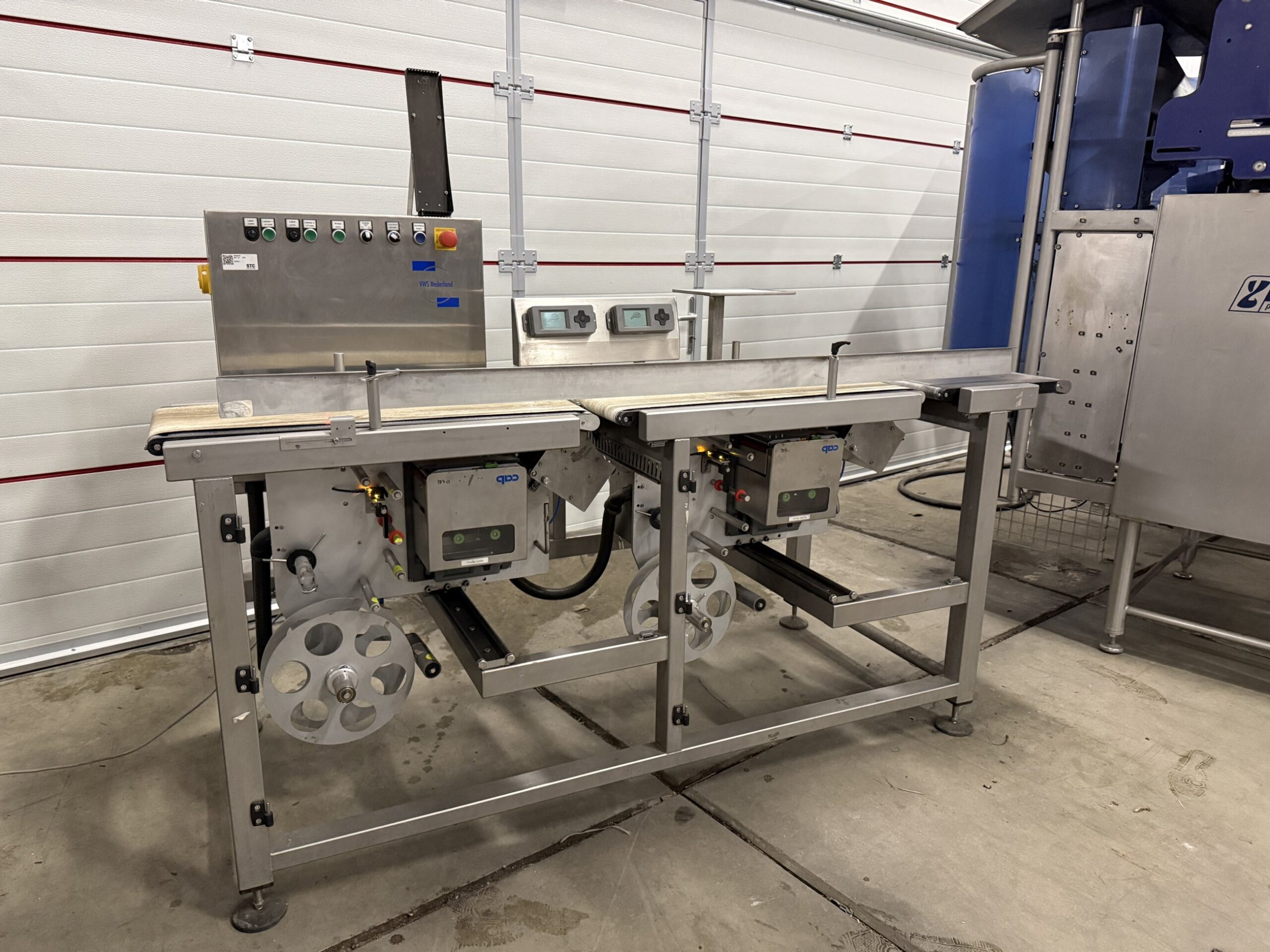 Used VWS Nederland labelling line with two print and apply stations