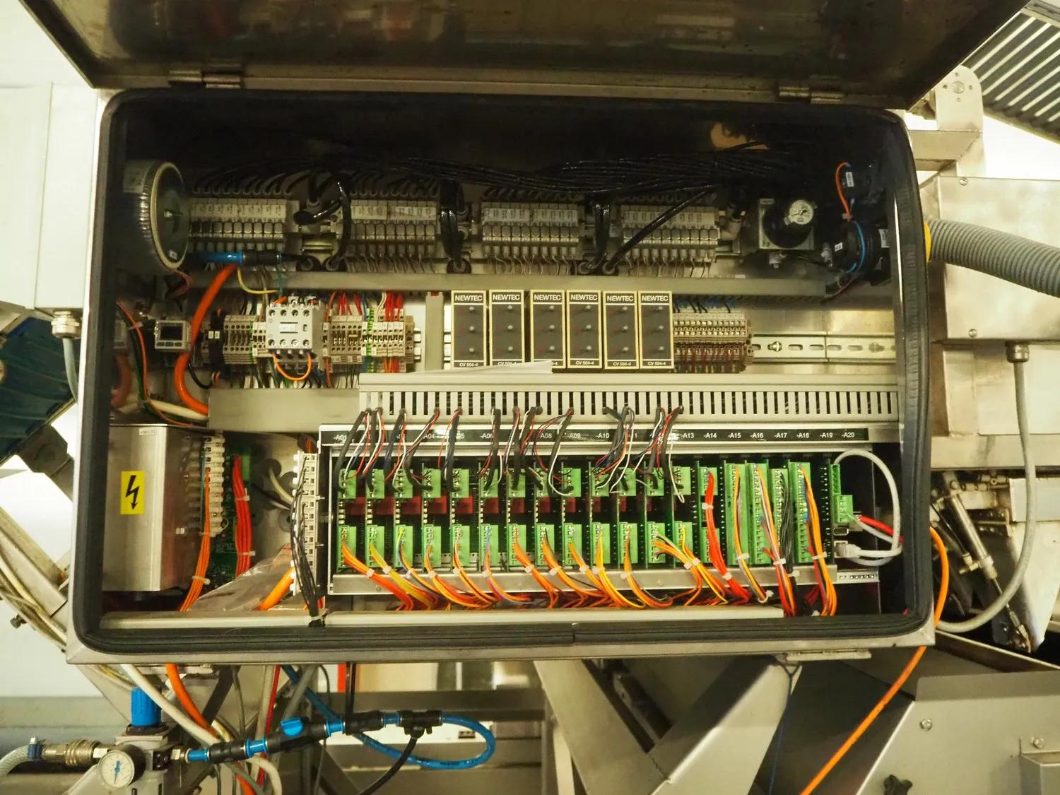 Used Newtec H3013MD Lineair weighing line