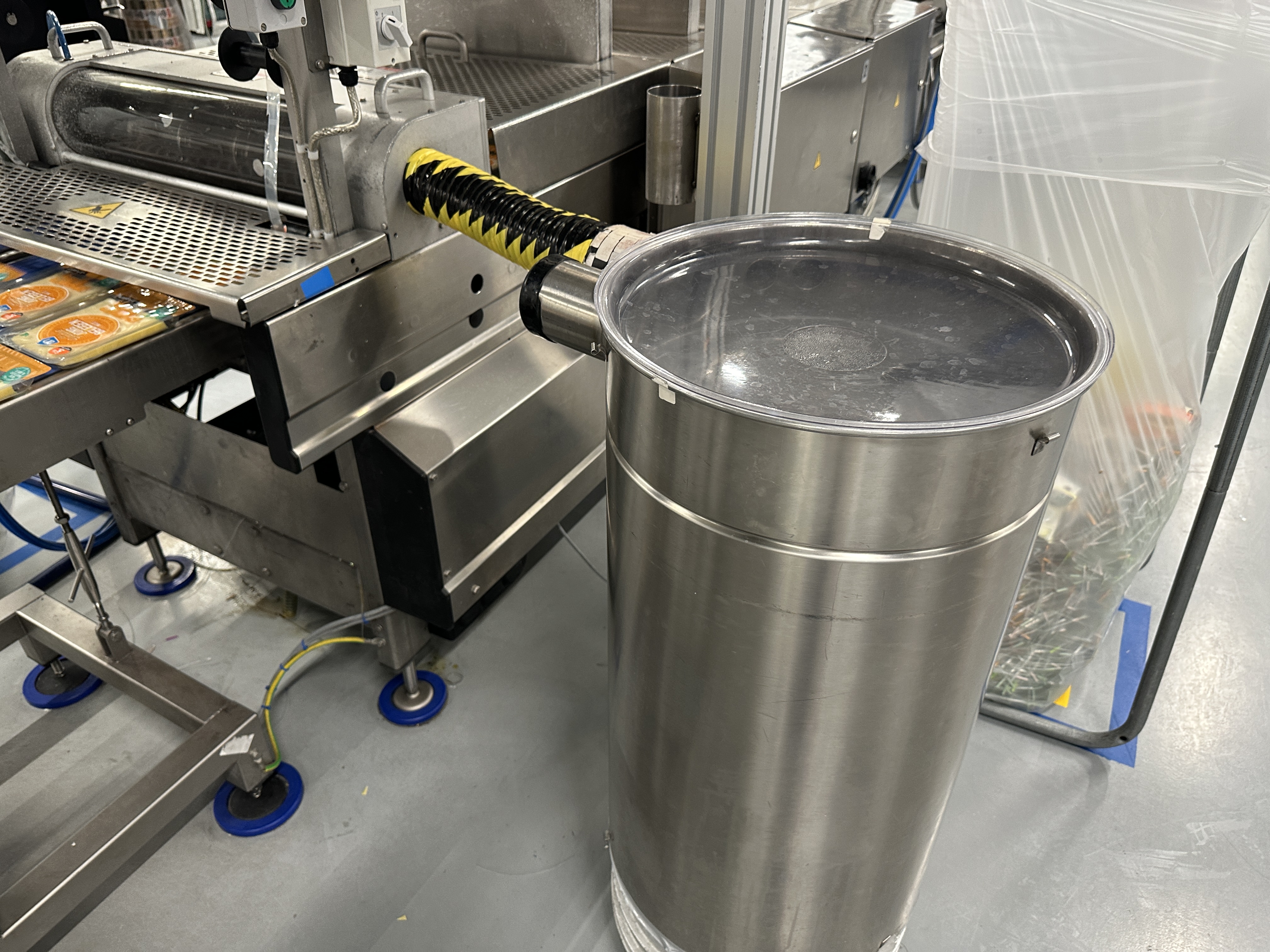 Used Multivac R530 complete line with Weber