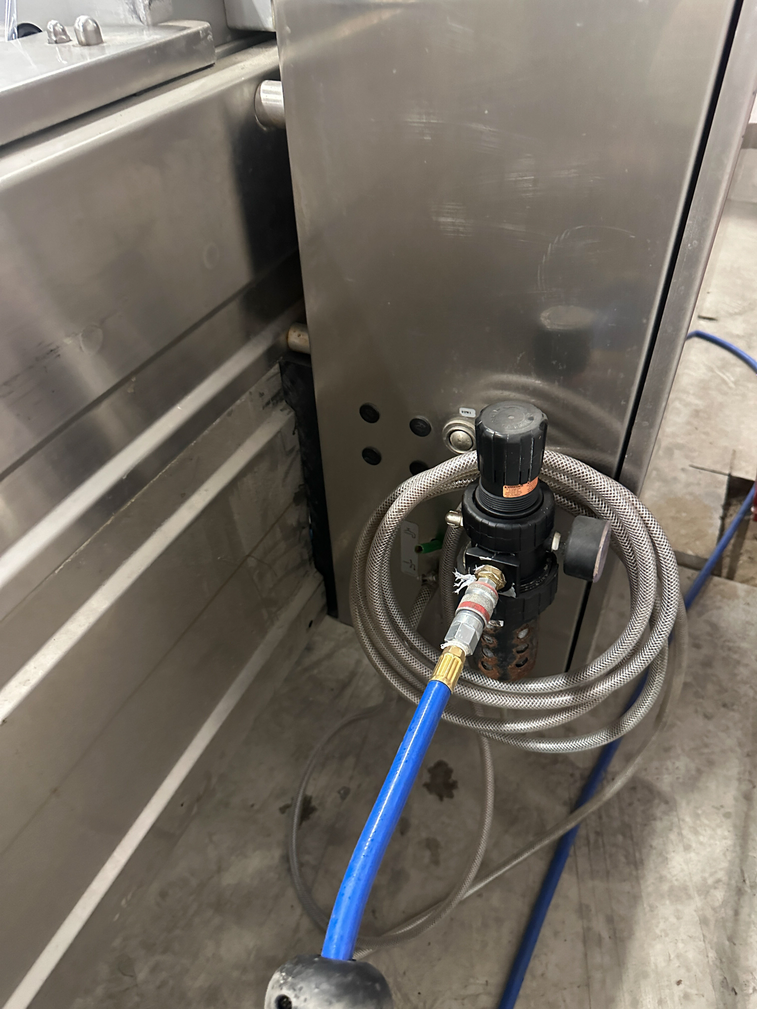 Used 2004 Multivac R140 compact thermoformer