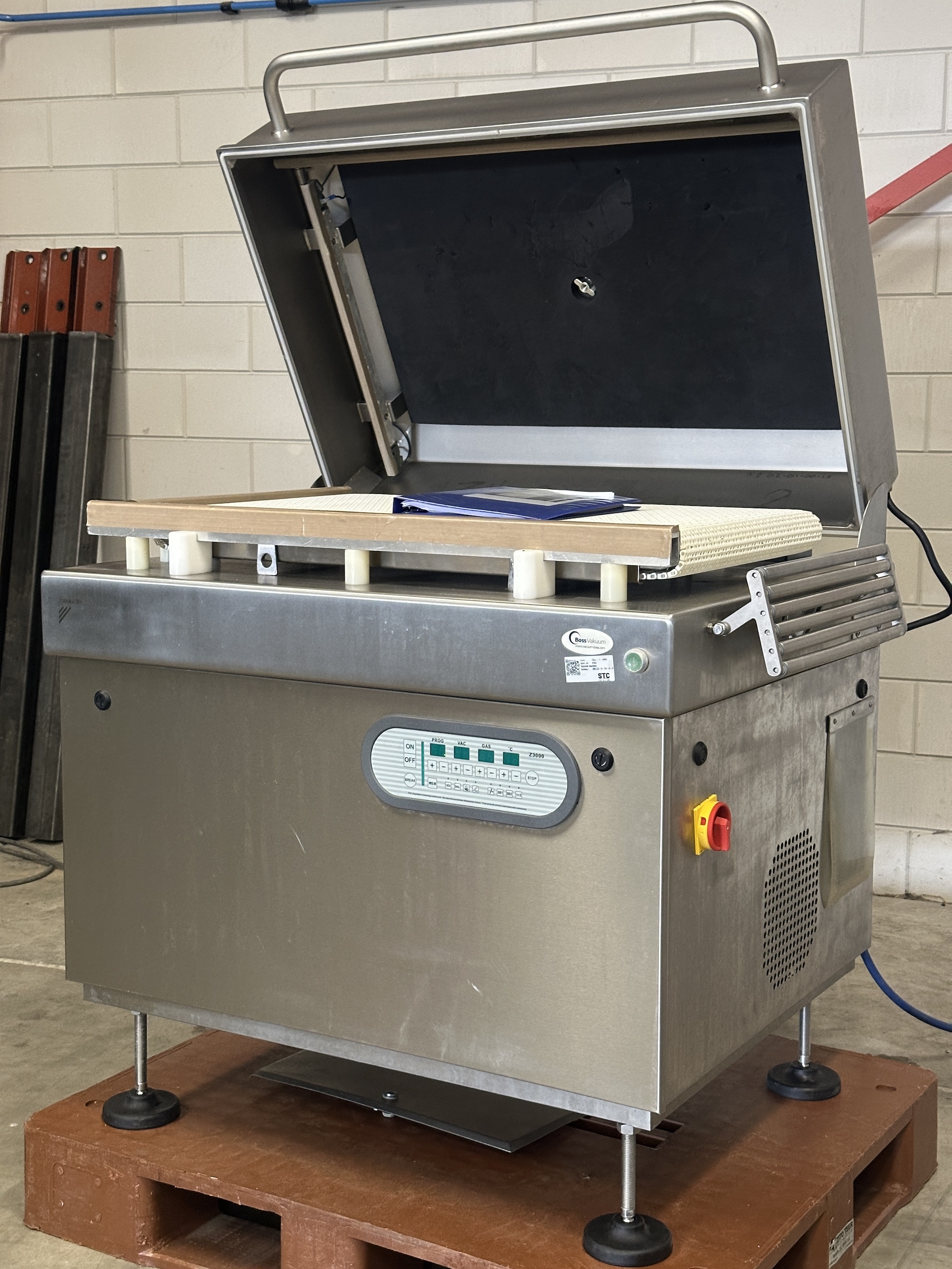 Used 2017 Boss Titan F-1000 Automatic