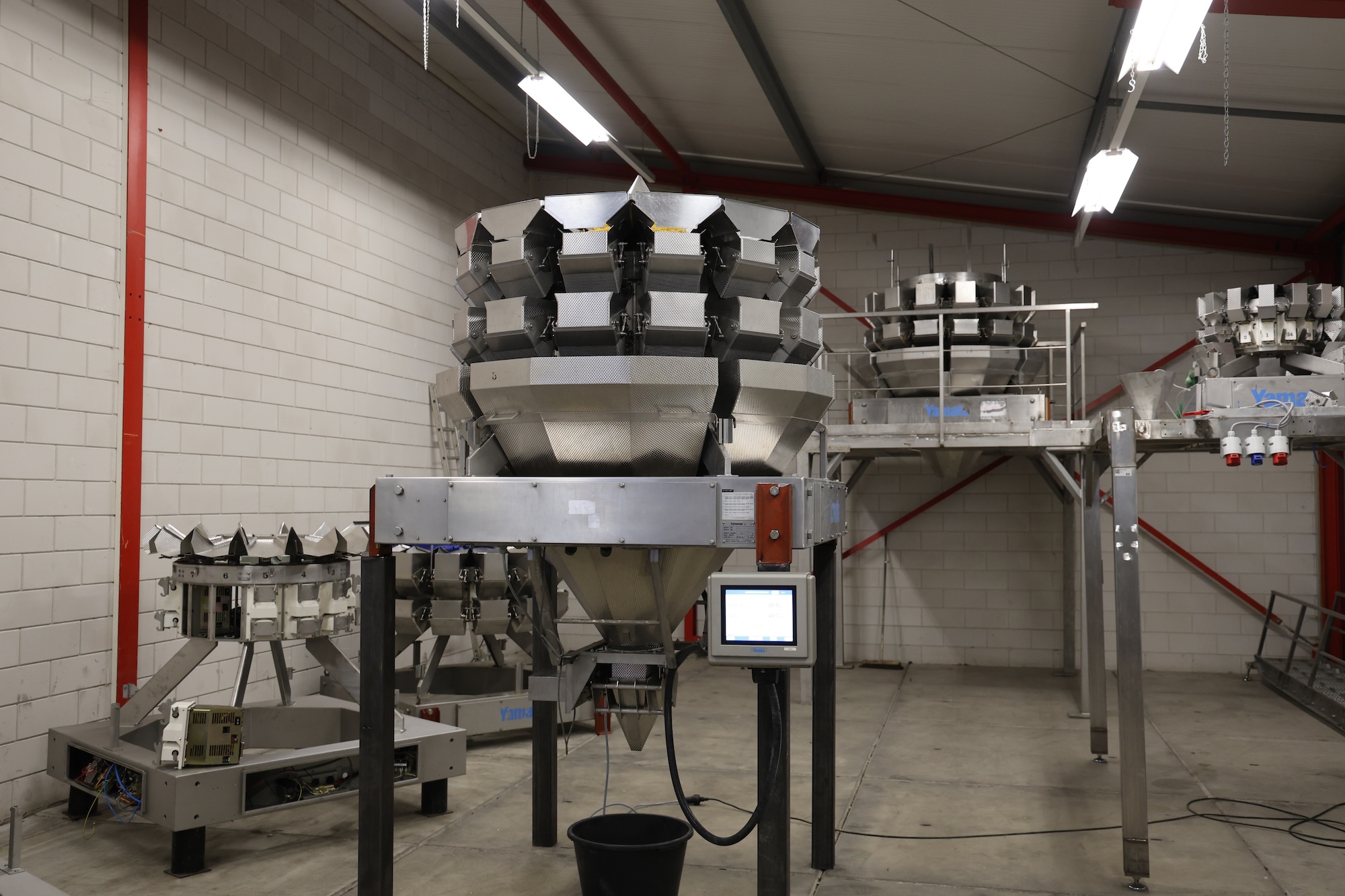 Used Yamato ADW-714-SWH multihead weigher