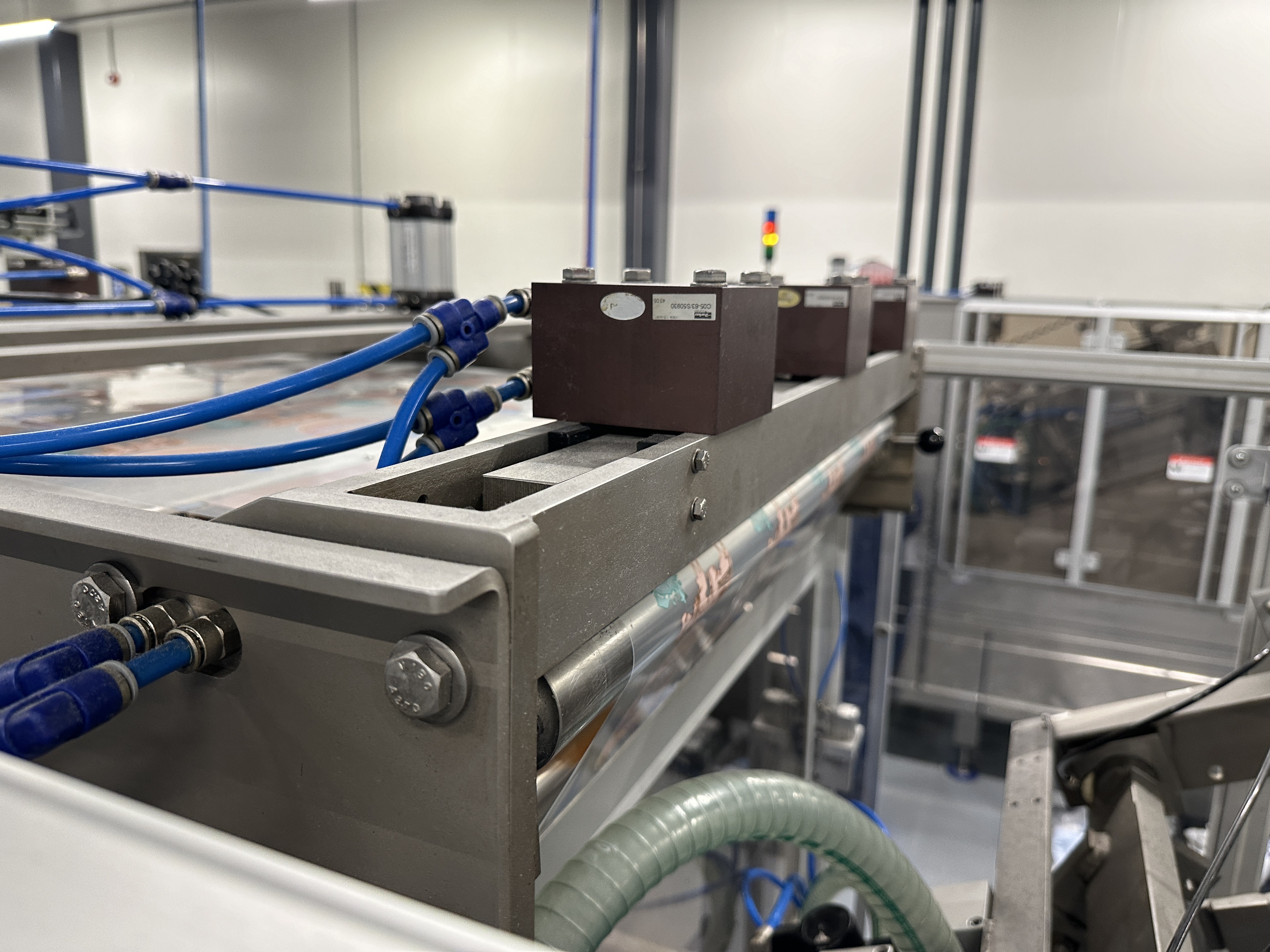 Used Multivac R530 complete line with Weber