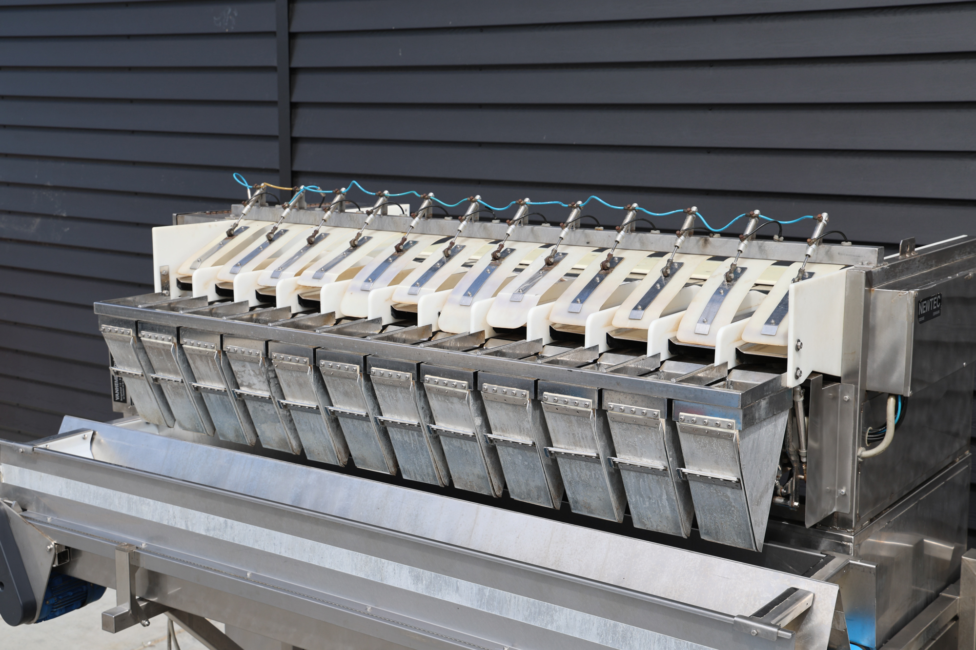 Used Newtec 2012DG weigher