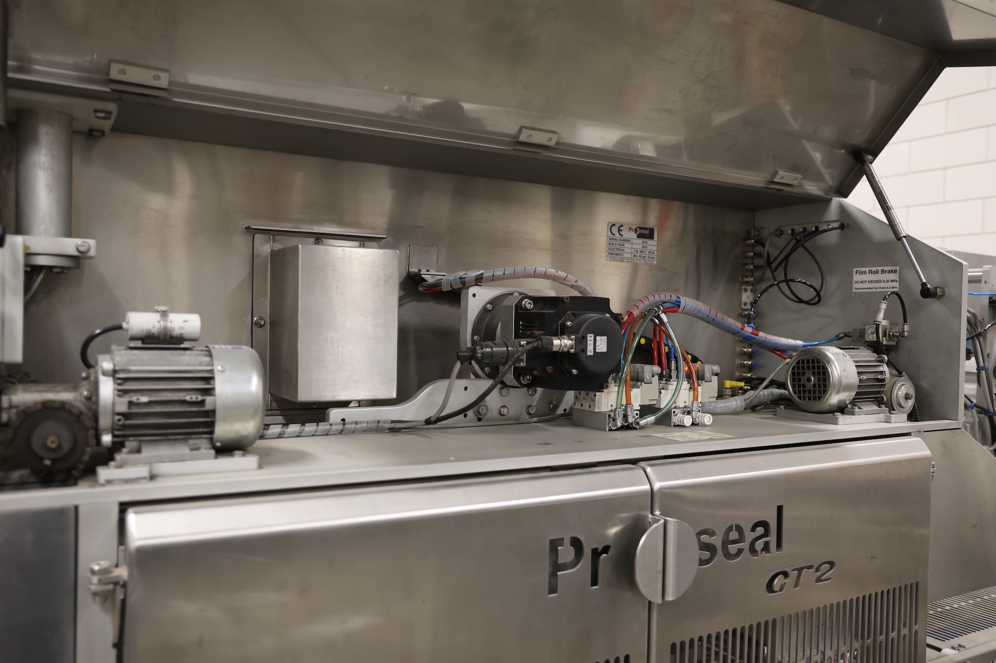 Used 2010 Proseal GT2 Traysealer