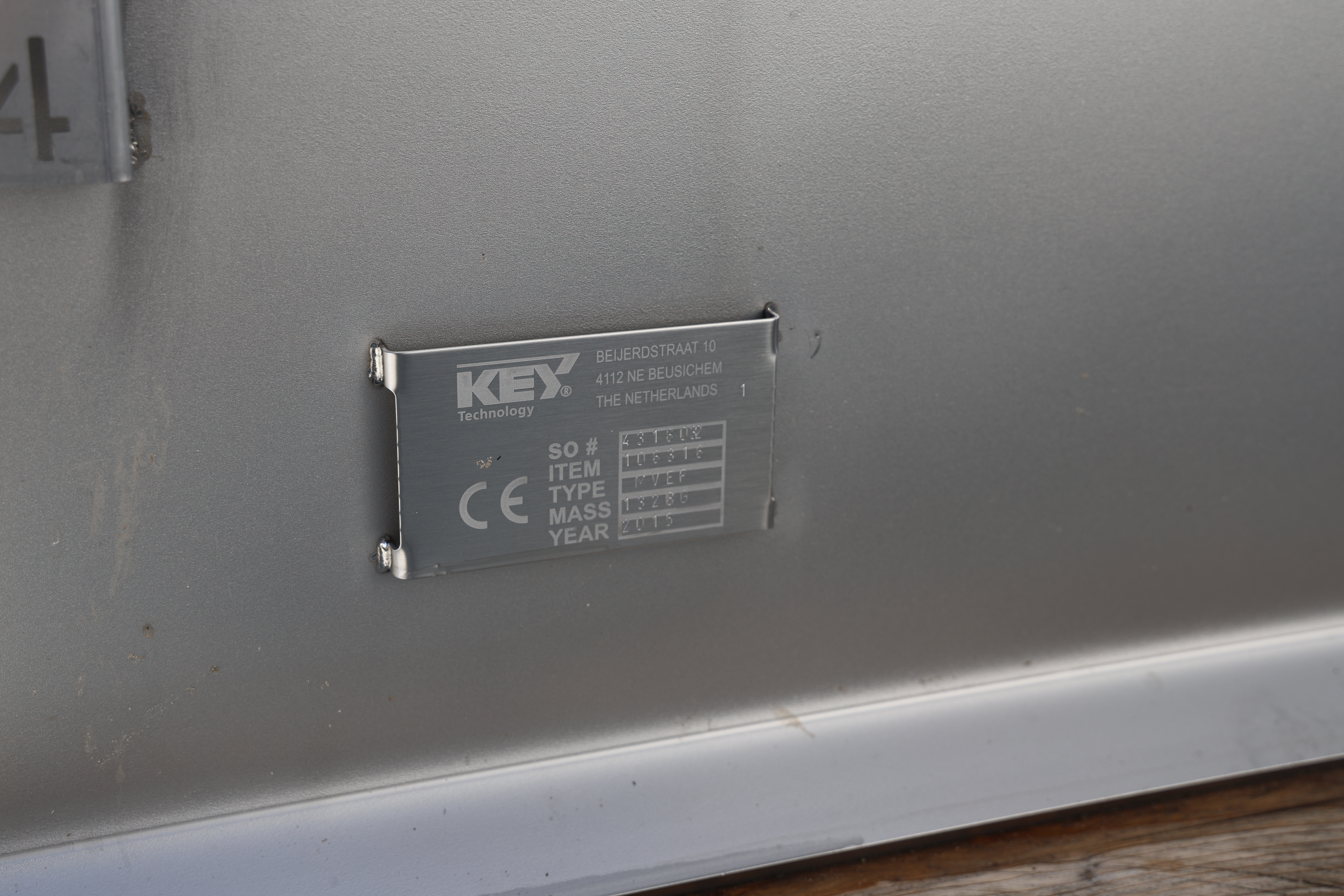 Used 2015 Key Vibratory feeder new