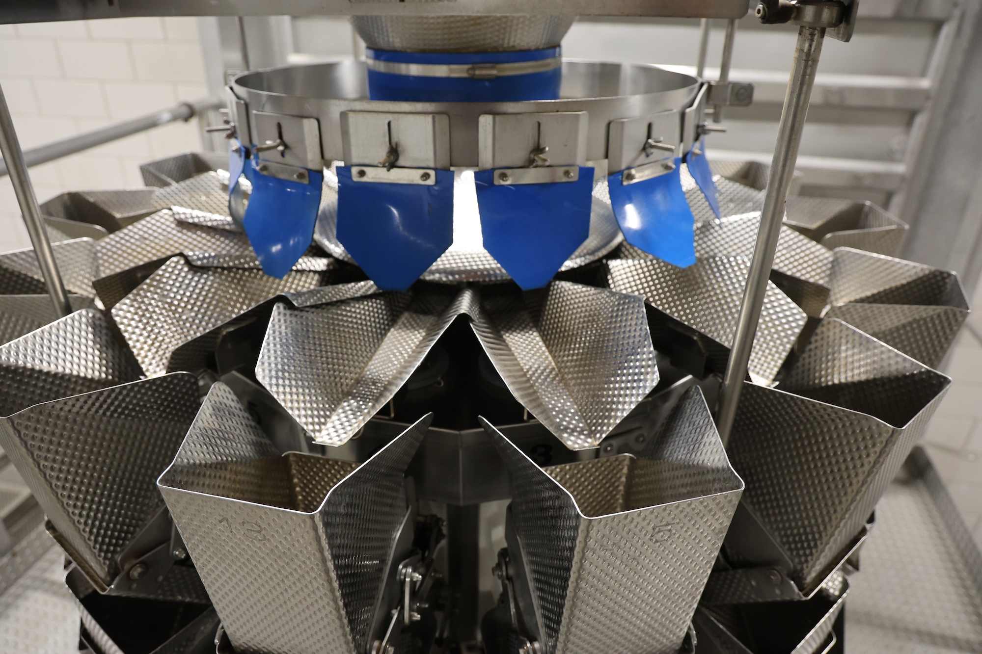 Used 2013 Multivac - Yamato Full automatic weighing and packing line