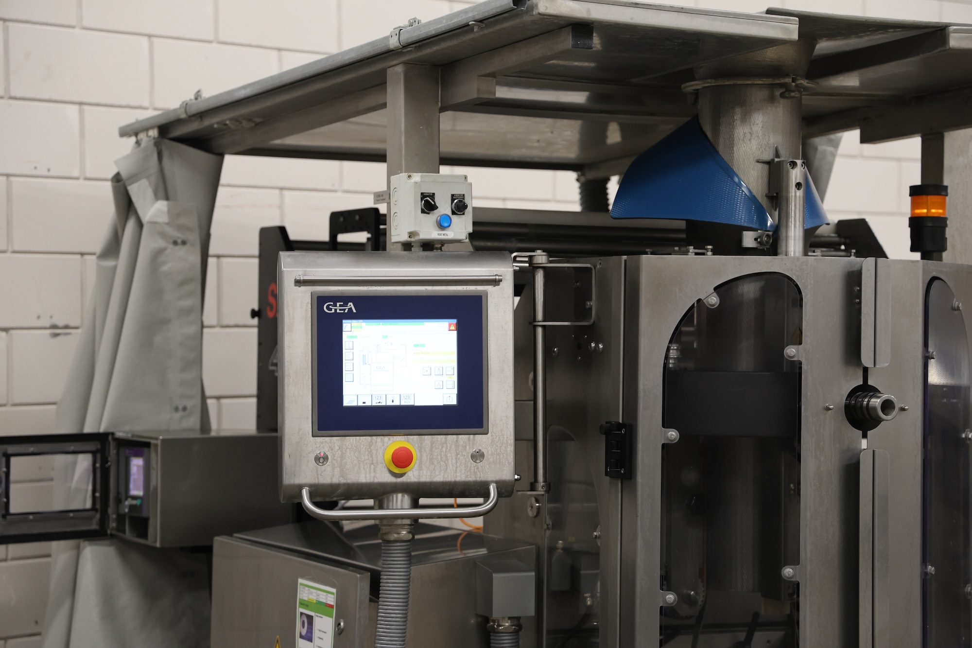 Used 2015 CFS SX400 vertical bagging machine