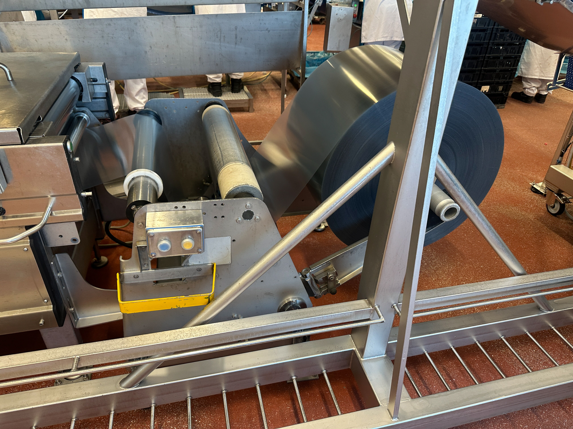 Used 2006 Multivac R570CD skin and MAP thermoformer