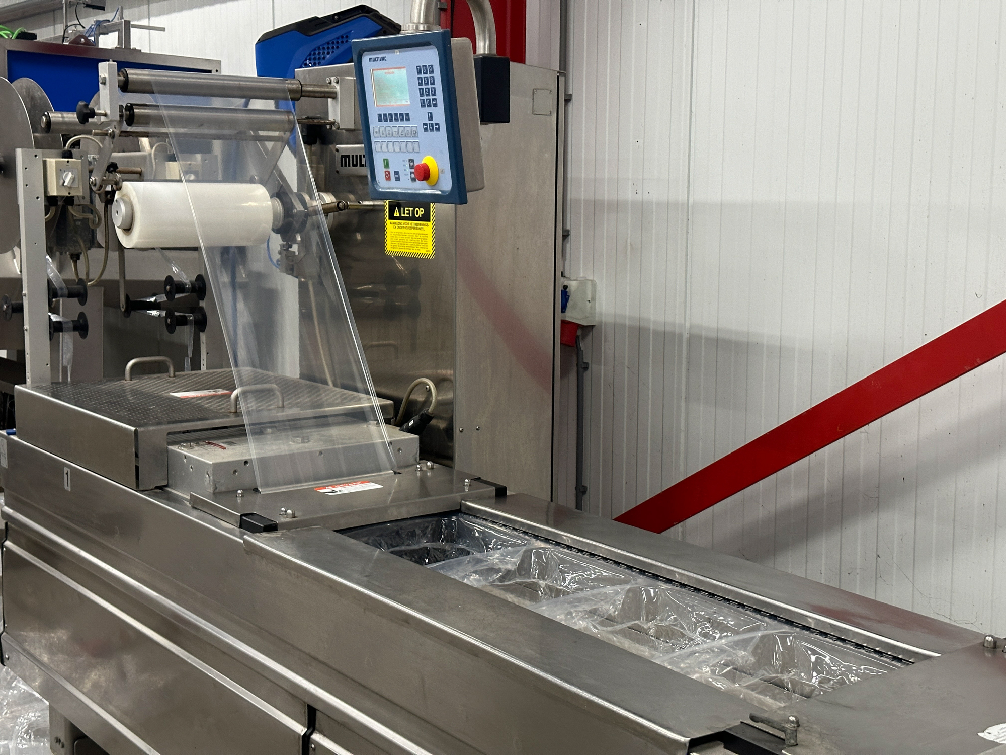 Used 2004 Multivac R140 compact thermoformer