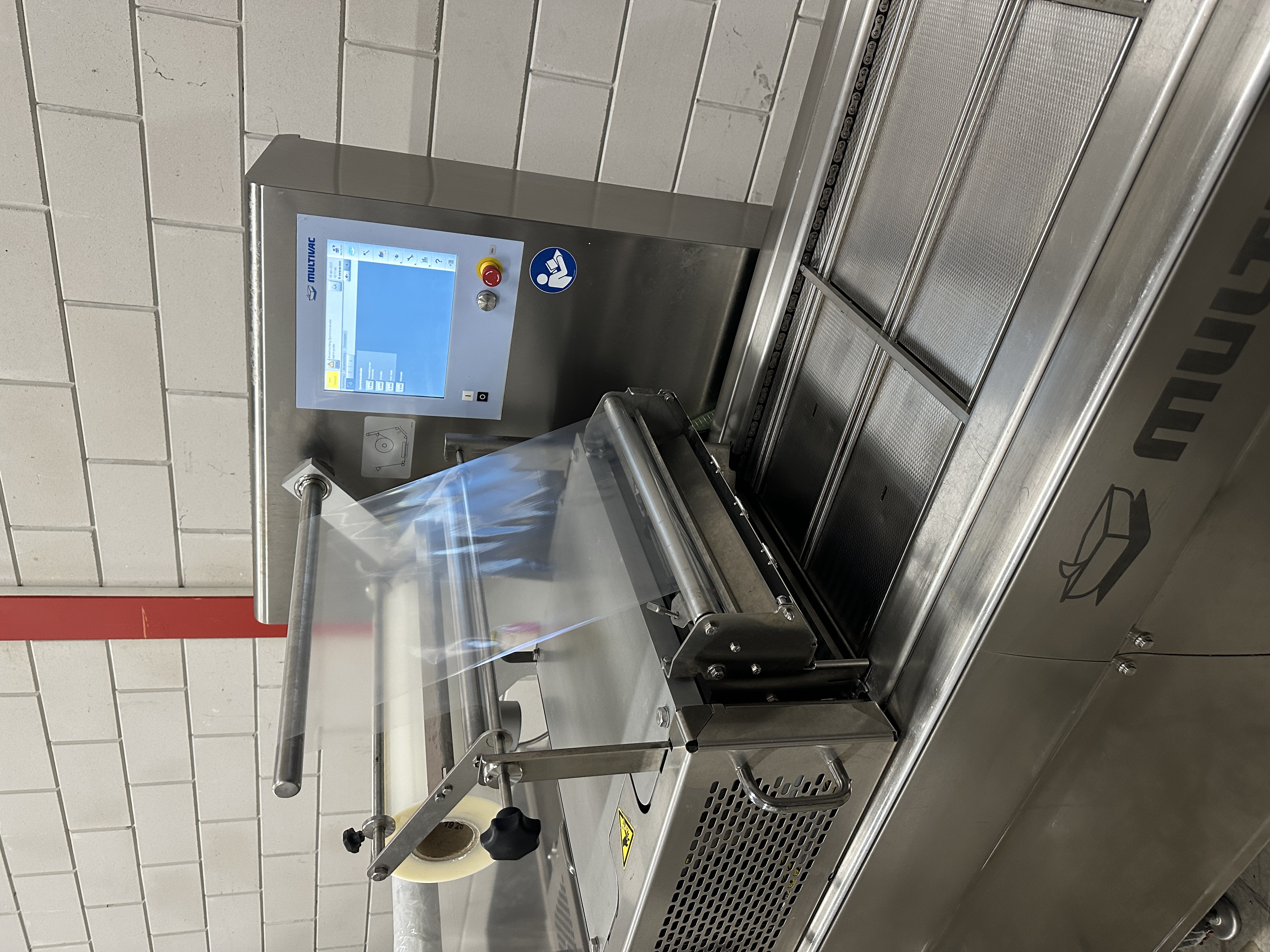 Used 2015 Multivac T300 with skin and MAP