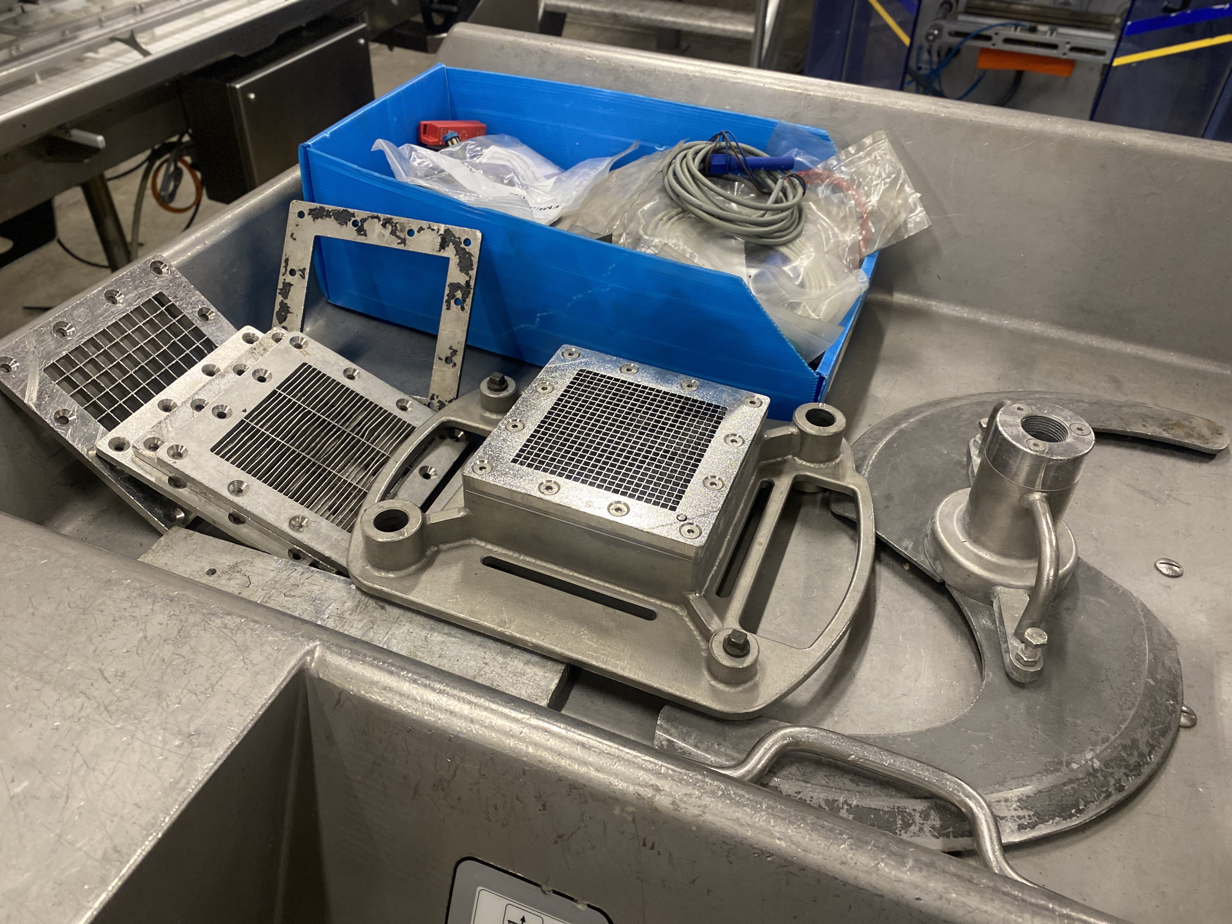 Used Treif Caseus dicer