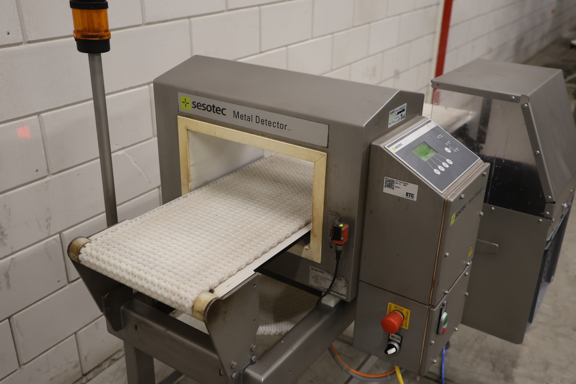 Used 2015 Sesotec Metal detector with reject