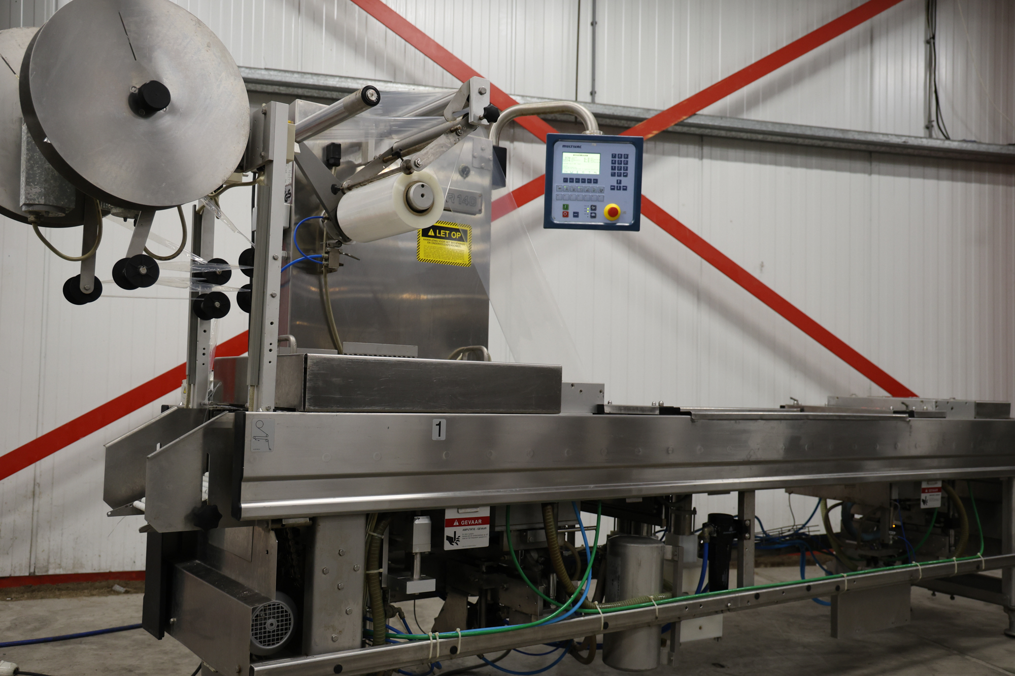 Used 2004 Multivac R140 compact thermoformer