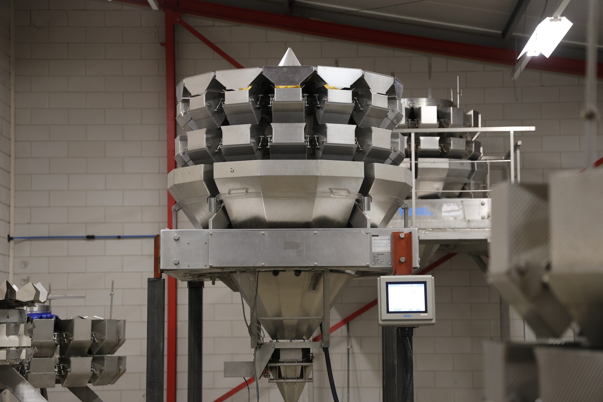 Used Yamato ADW-714-SWH multihead weigher
