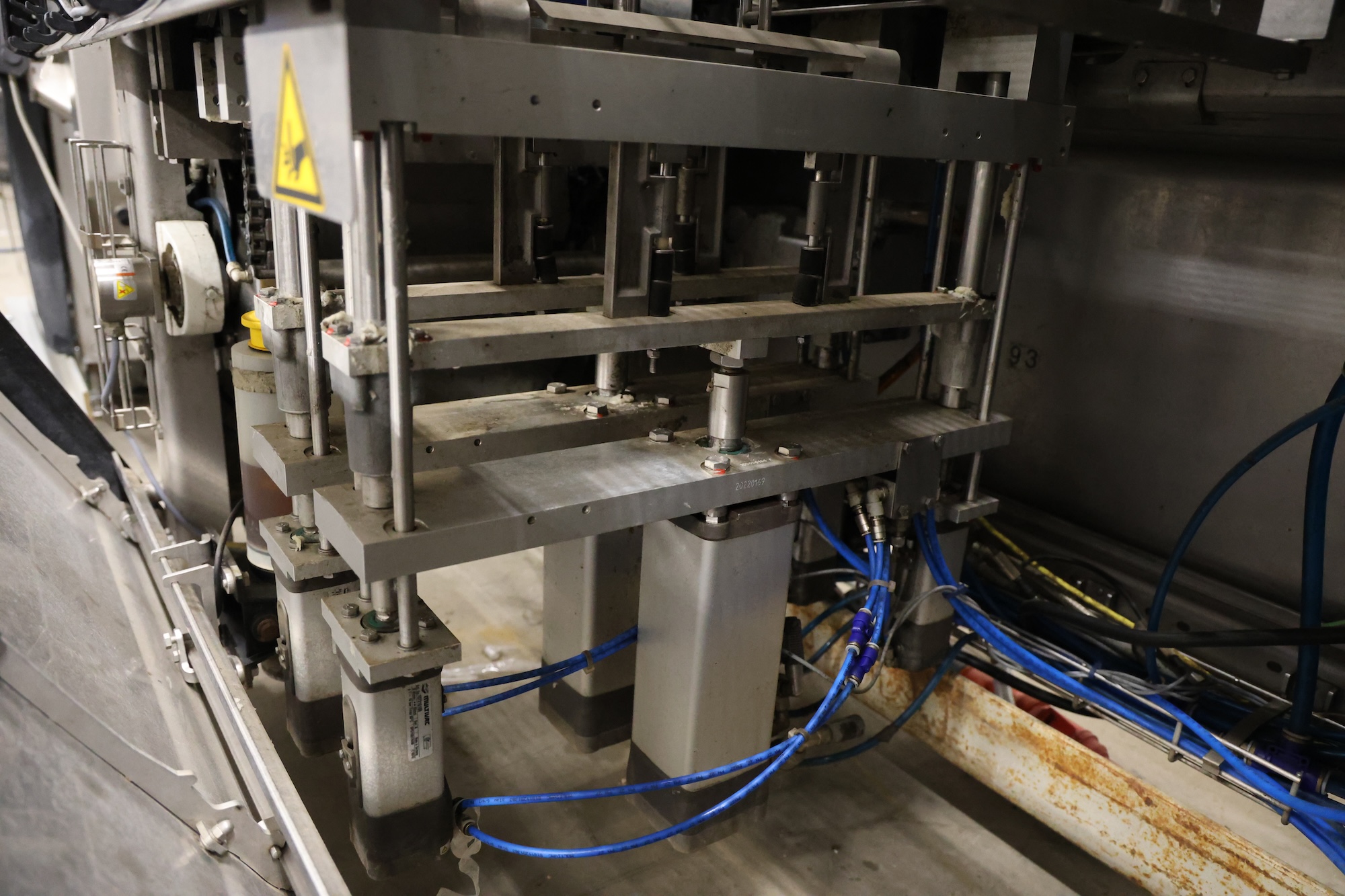 Used 2013 Multivac - Yamato Full automatic weighing and packing line