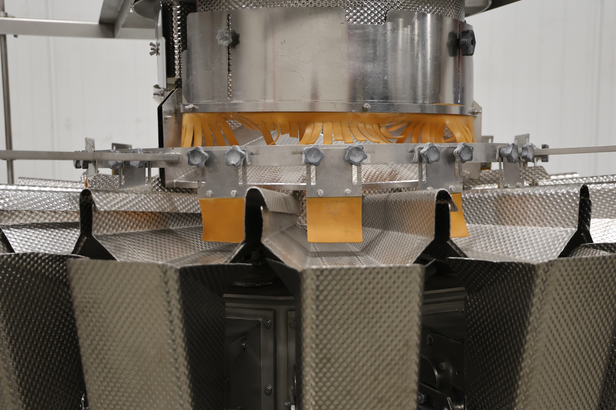 Used 2015 MultiWeigh MW 16 (3-MIX) multihead weigher with memory buckets