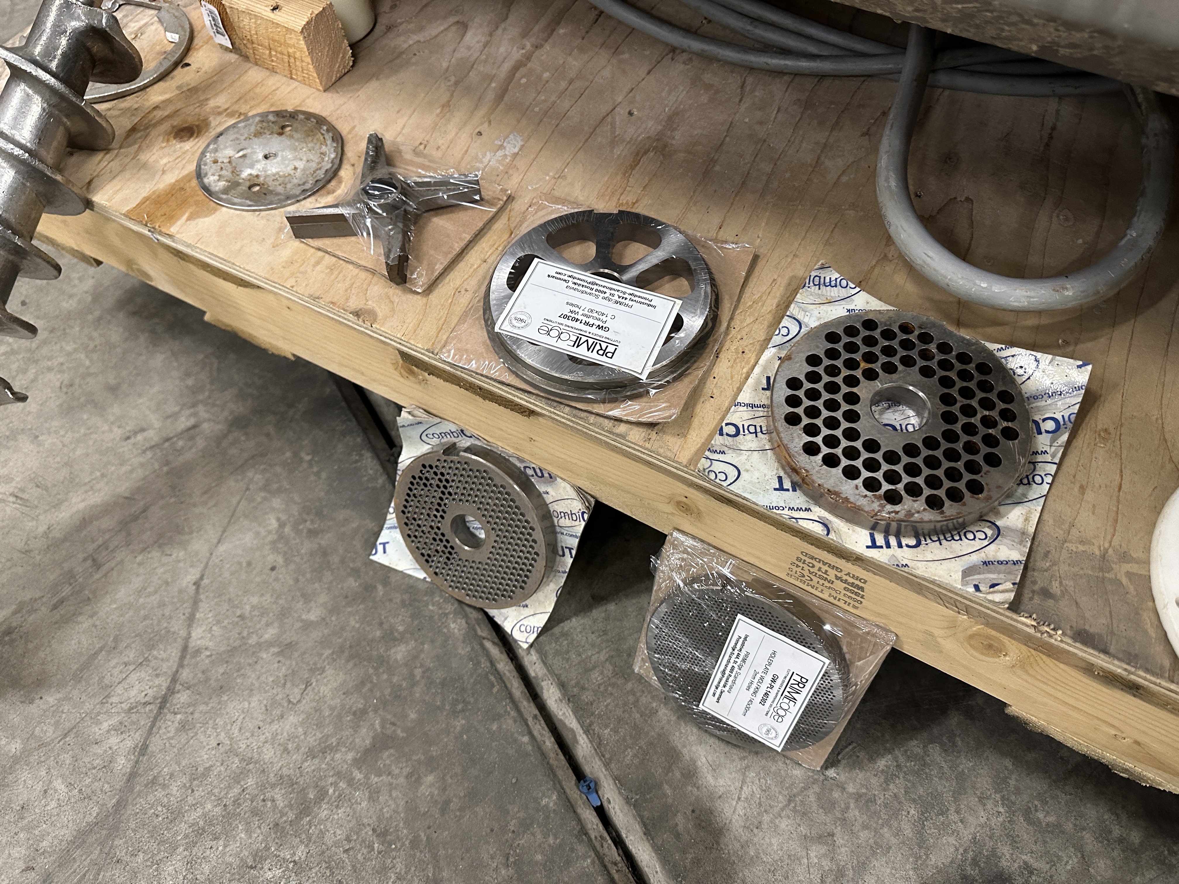 Used Wolfking SMG400/160 mixer grinder