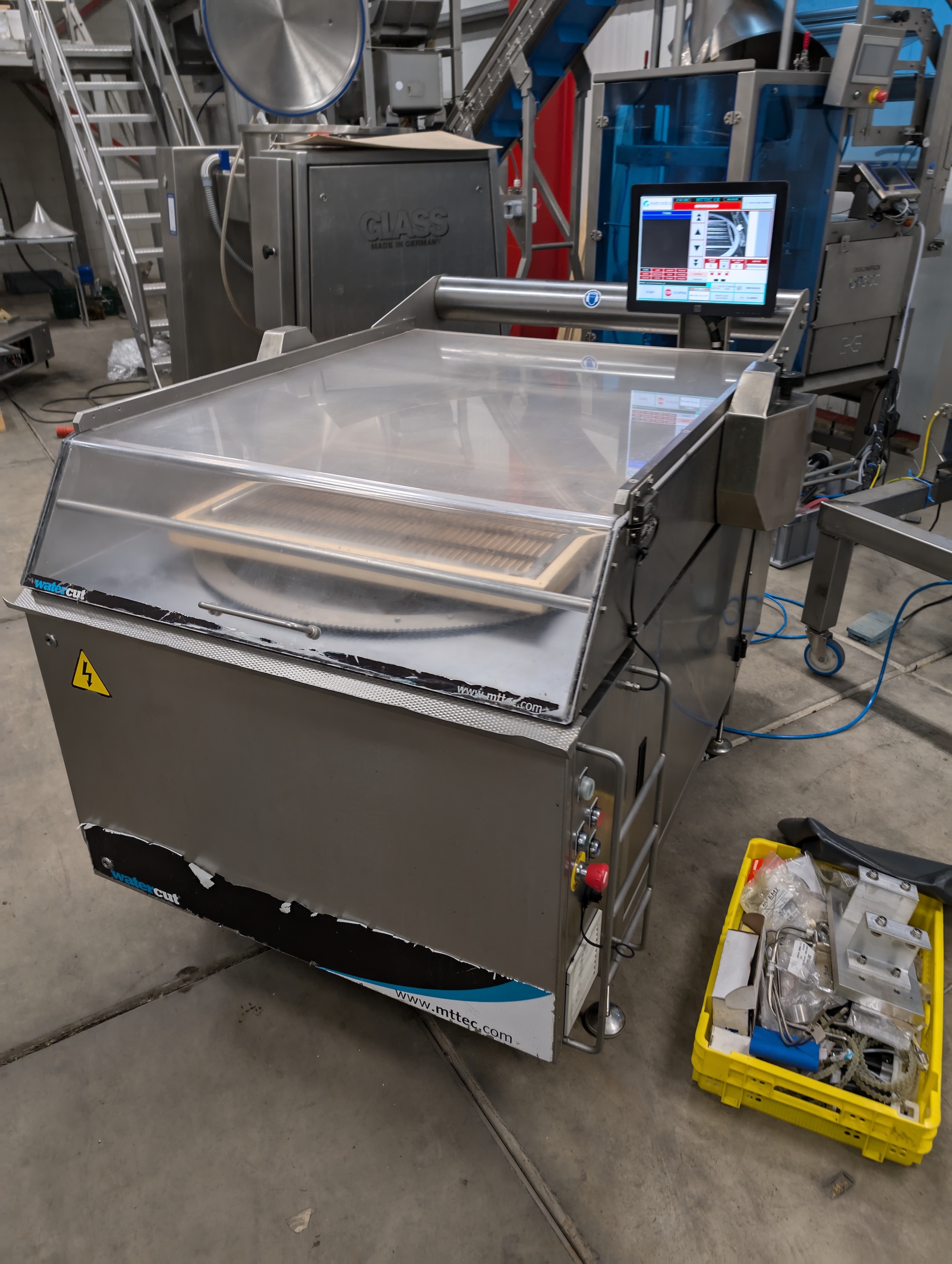 Used 2015 Watercut 172LX high precision watercut machine