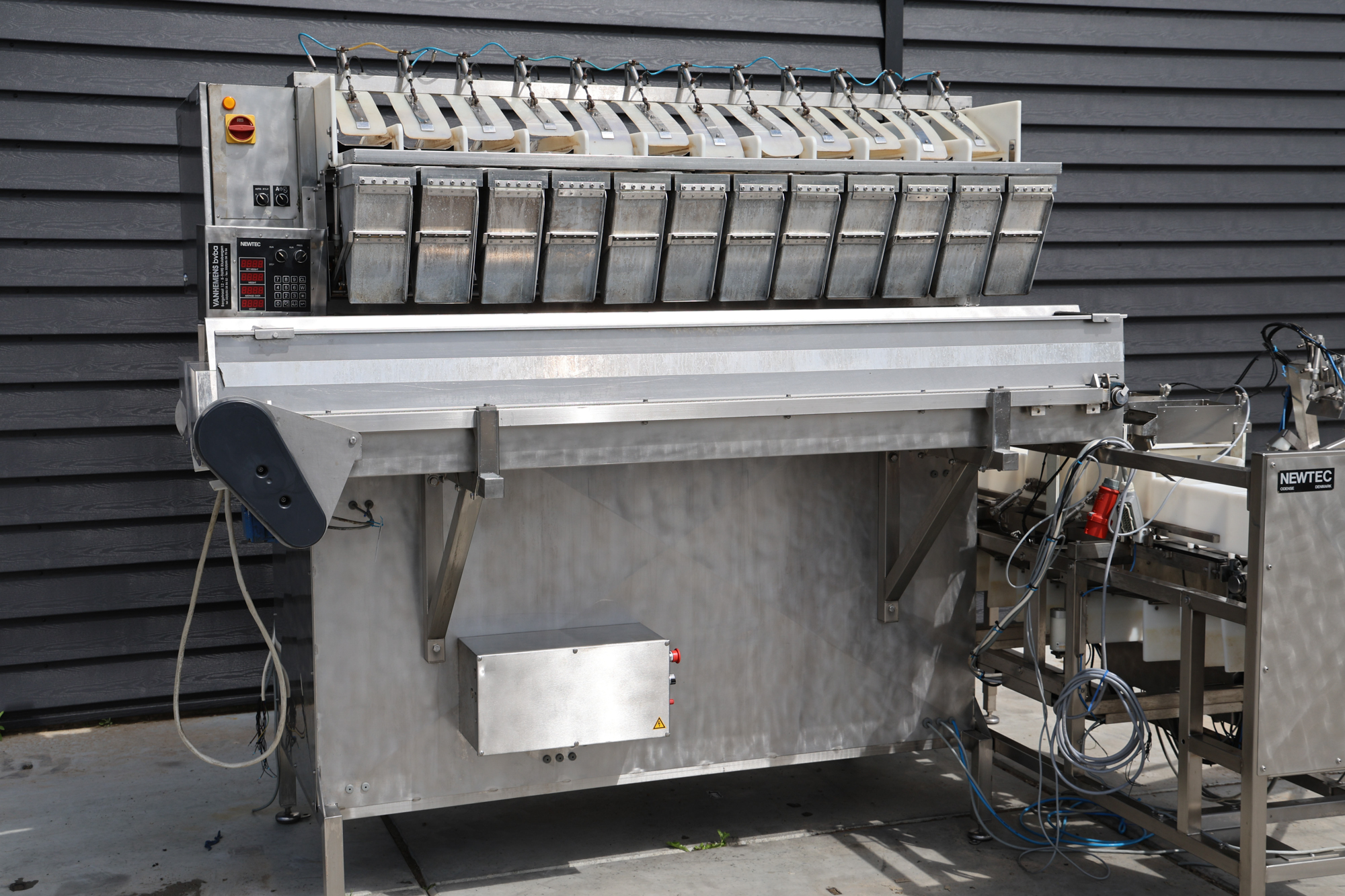 Used Newtec 2012DG weigher