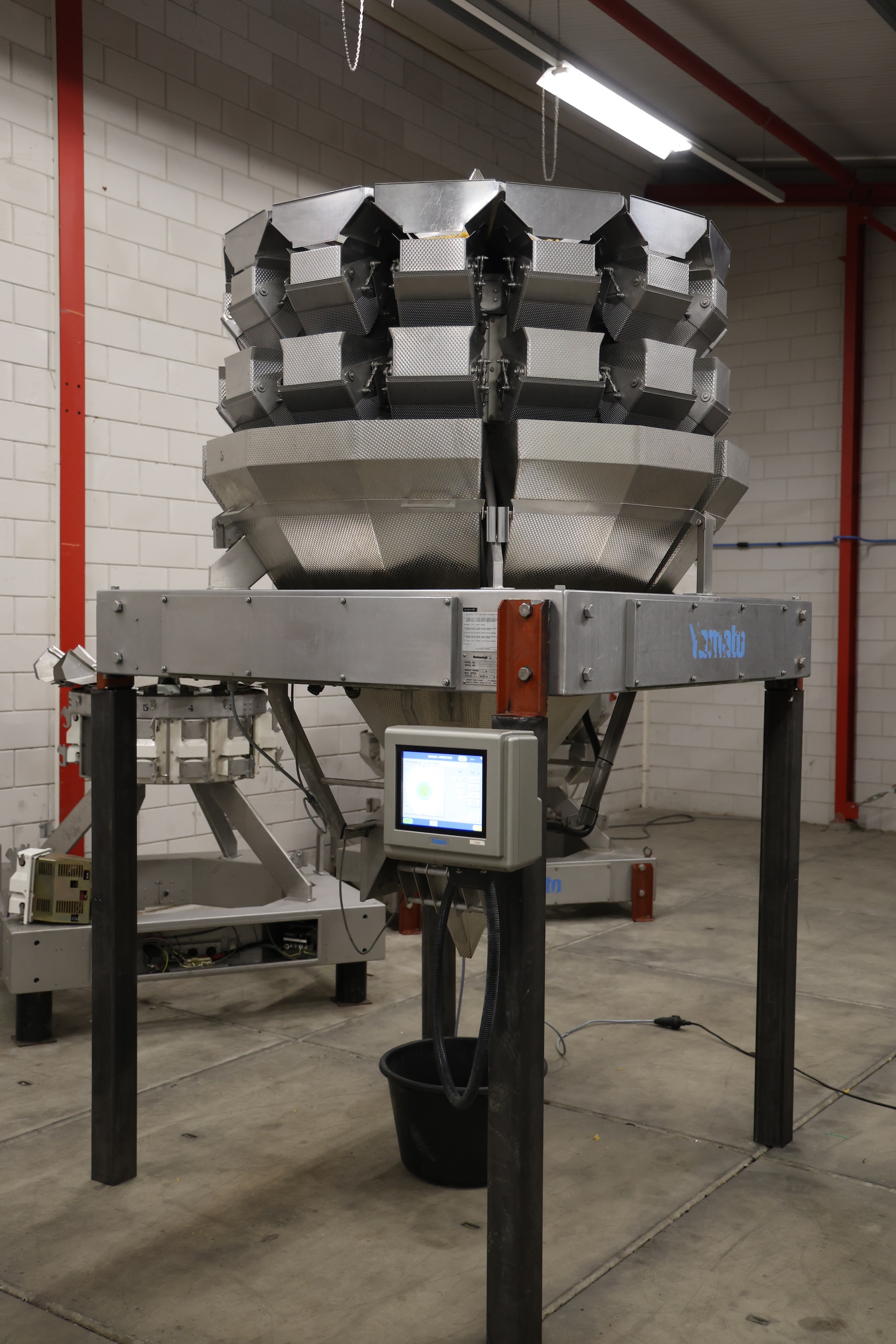 Used Yamato ADW-714-SWH multihead weigher