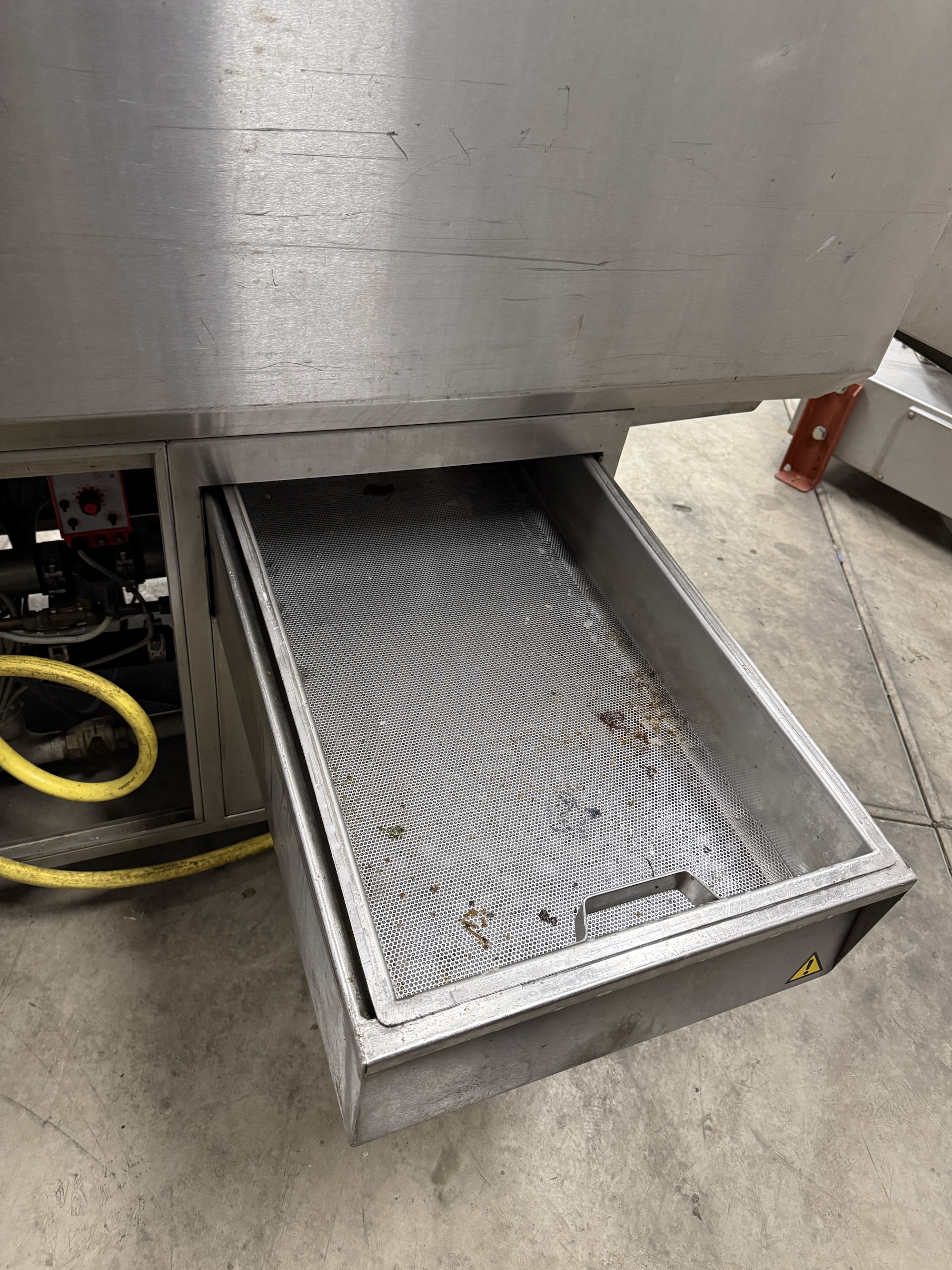 Used Unikon Crate washer compact with heating