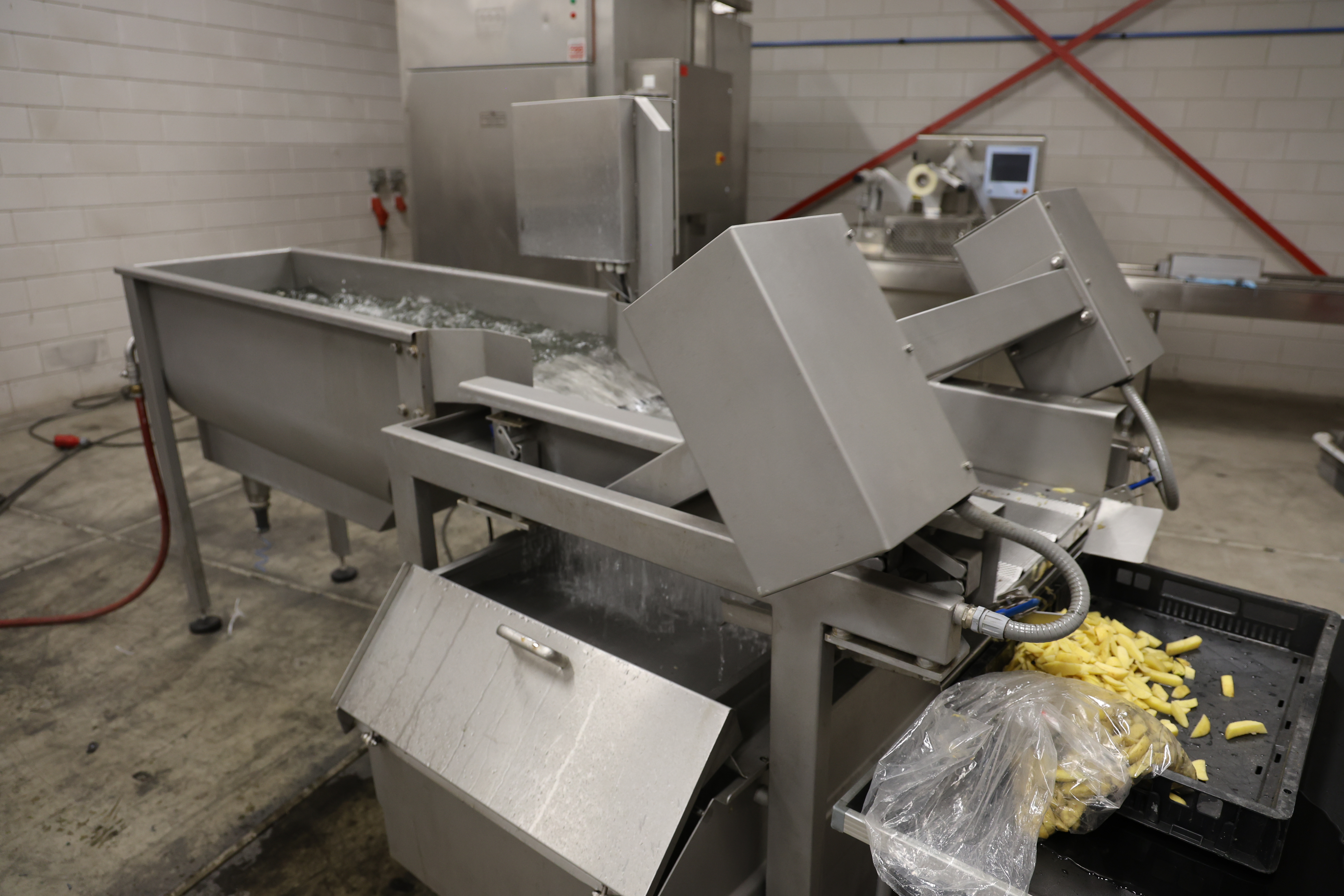 Used 2011 Kronen GEWA 2600 plus washer