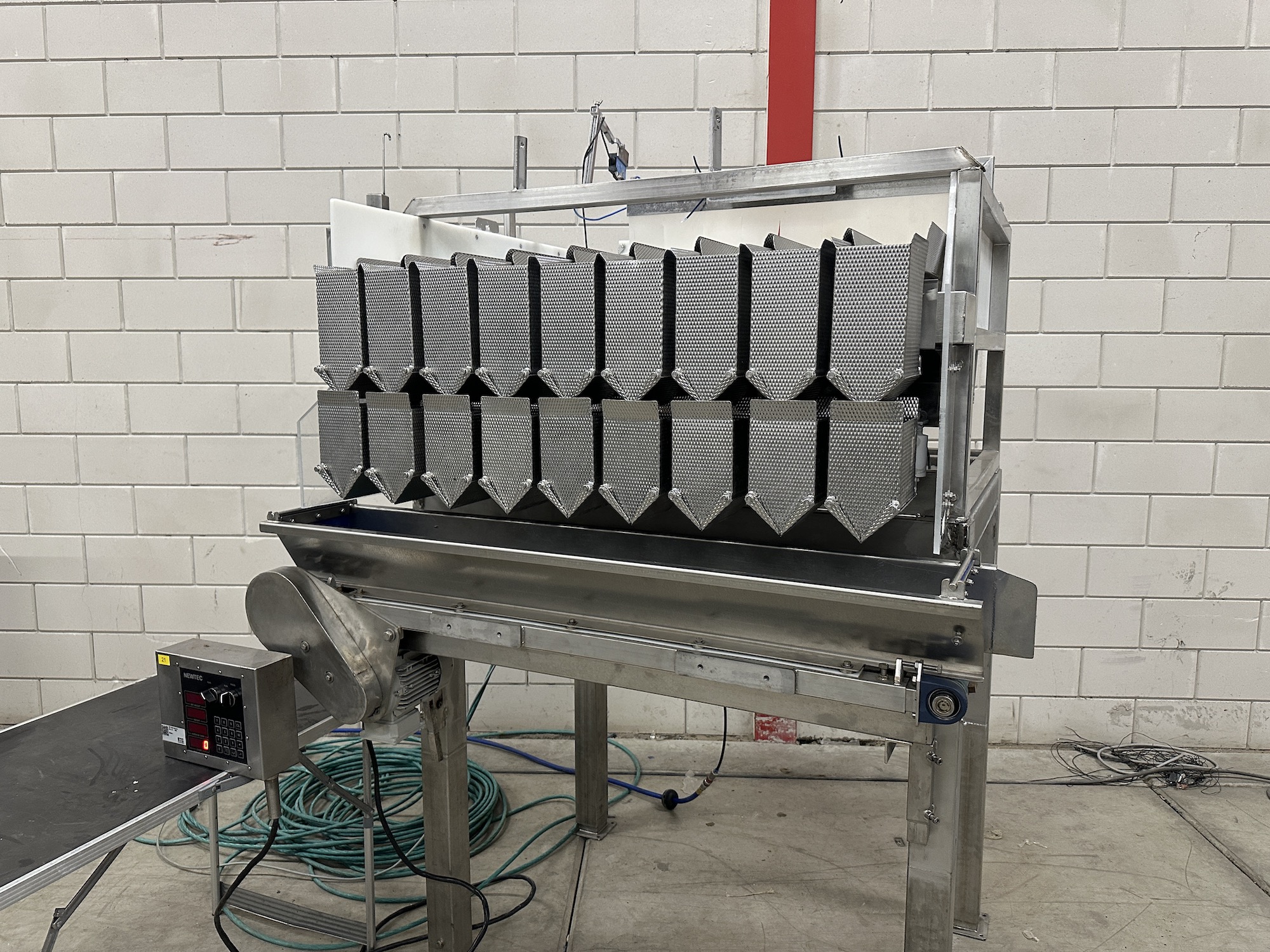 Used Newtec 9 heads weigher
