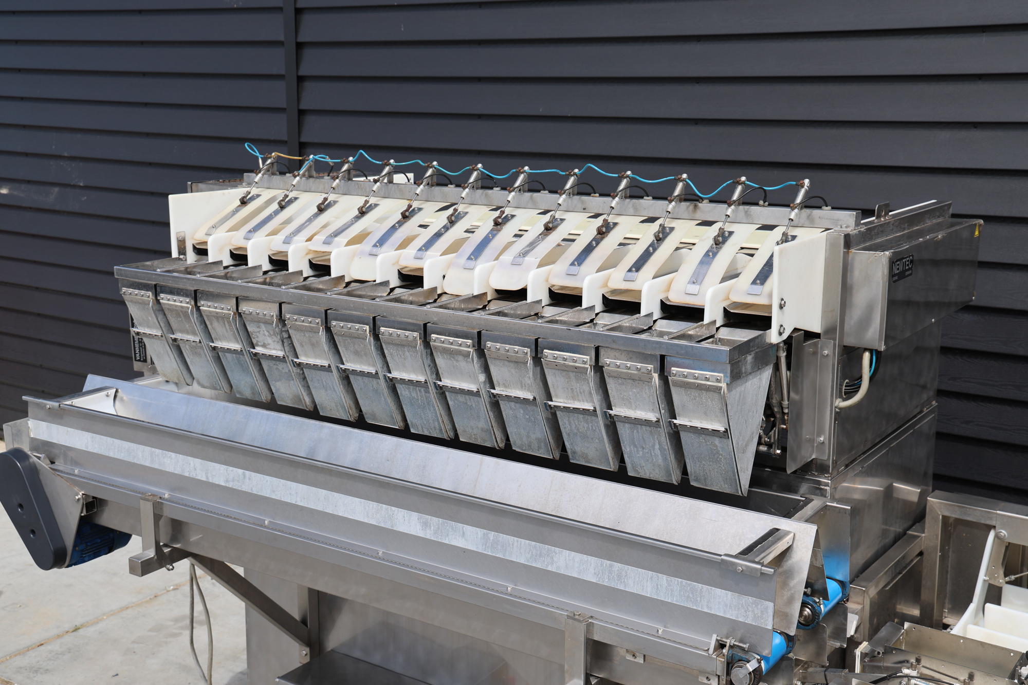 Used Newtec 2012DG weigher
