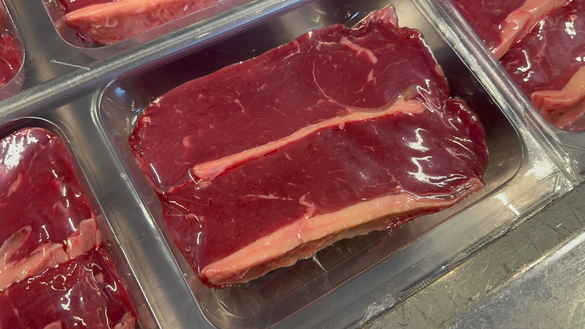 Used 2006 Multivac R570CD skin and MAP thermoformer