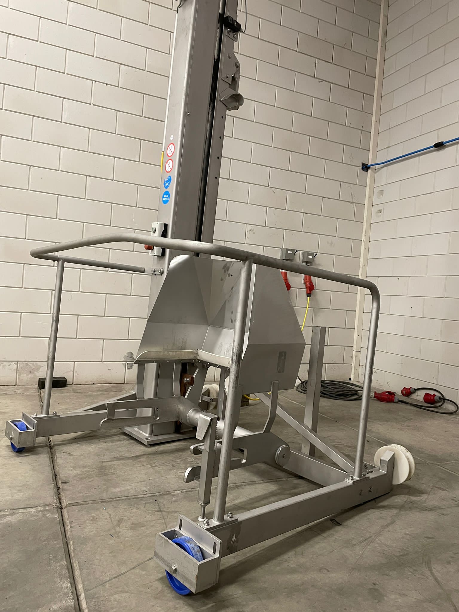 Used CFS Columnloader 300S