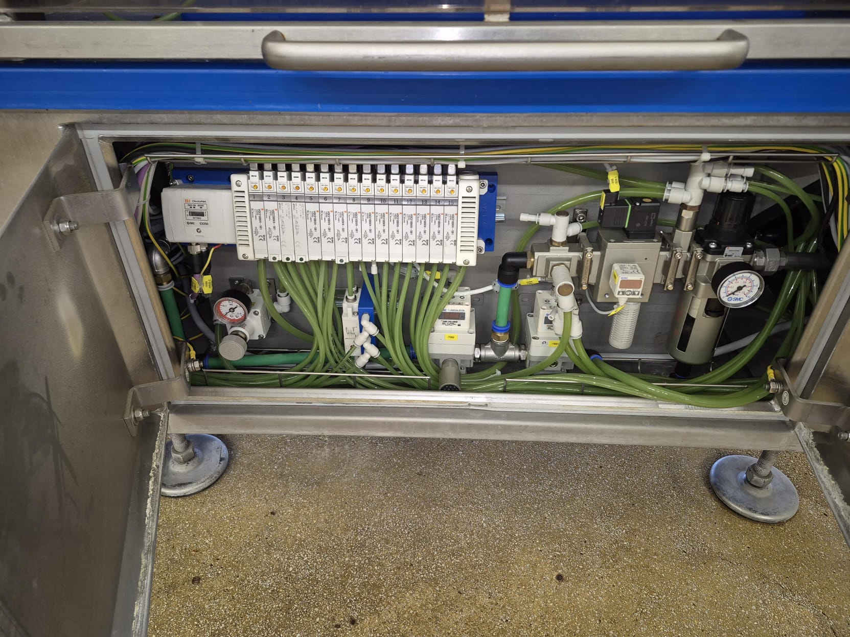 Used 2011 Sealpac A6 tray sealer with triple mould