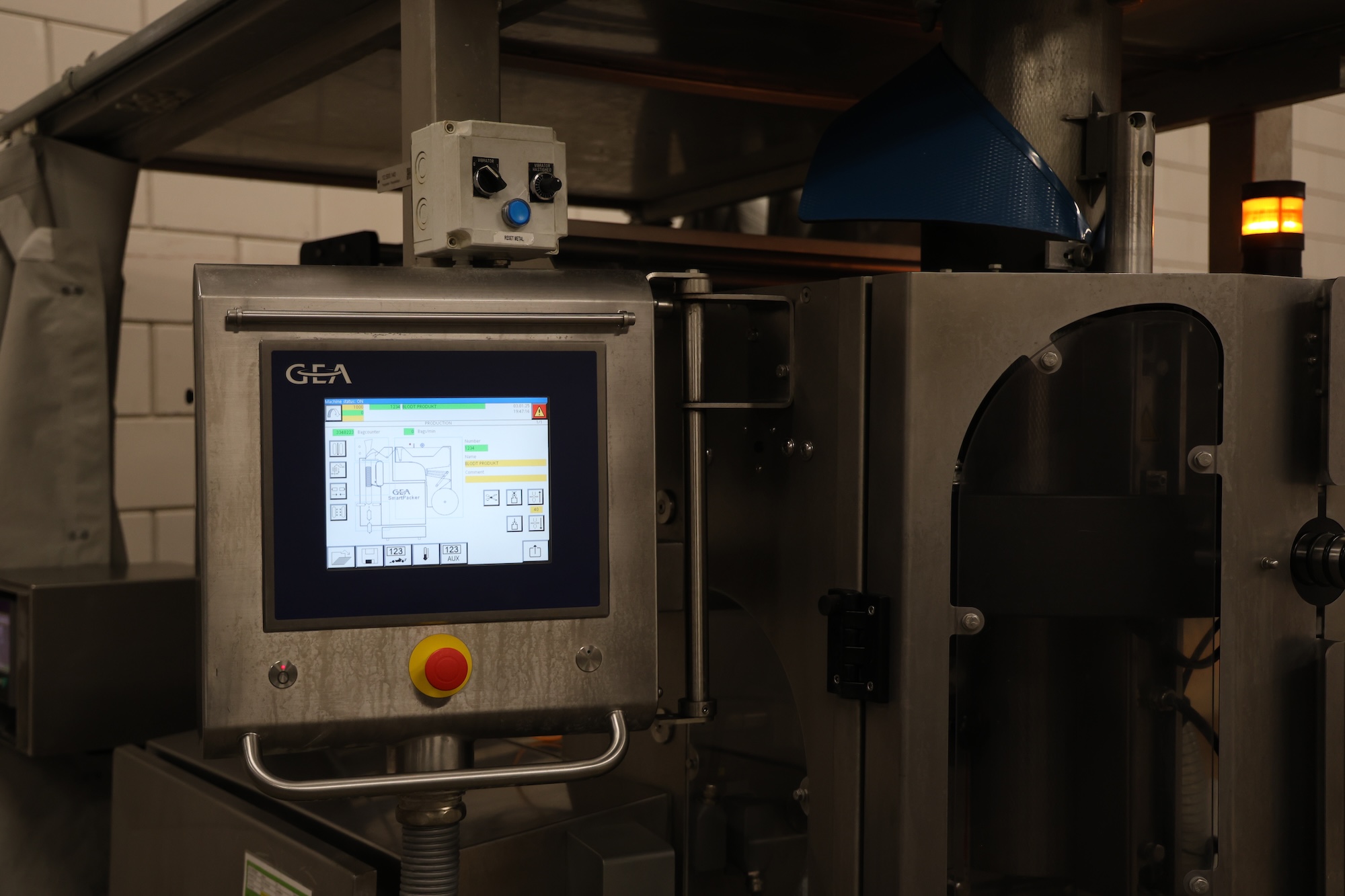 Used 2015 CFS SX400 vertical bagging machine