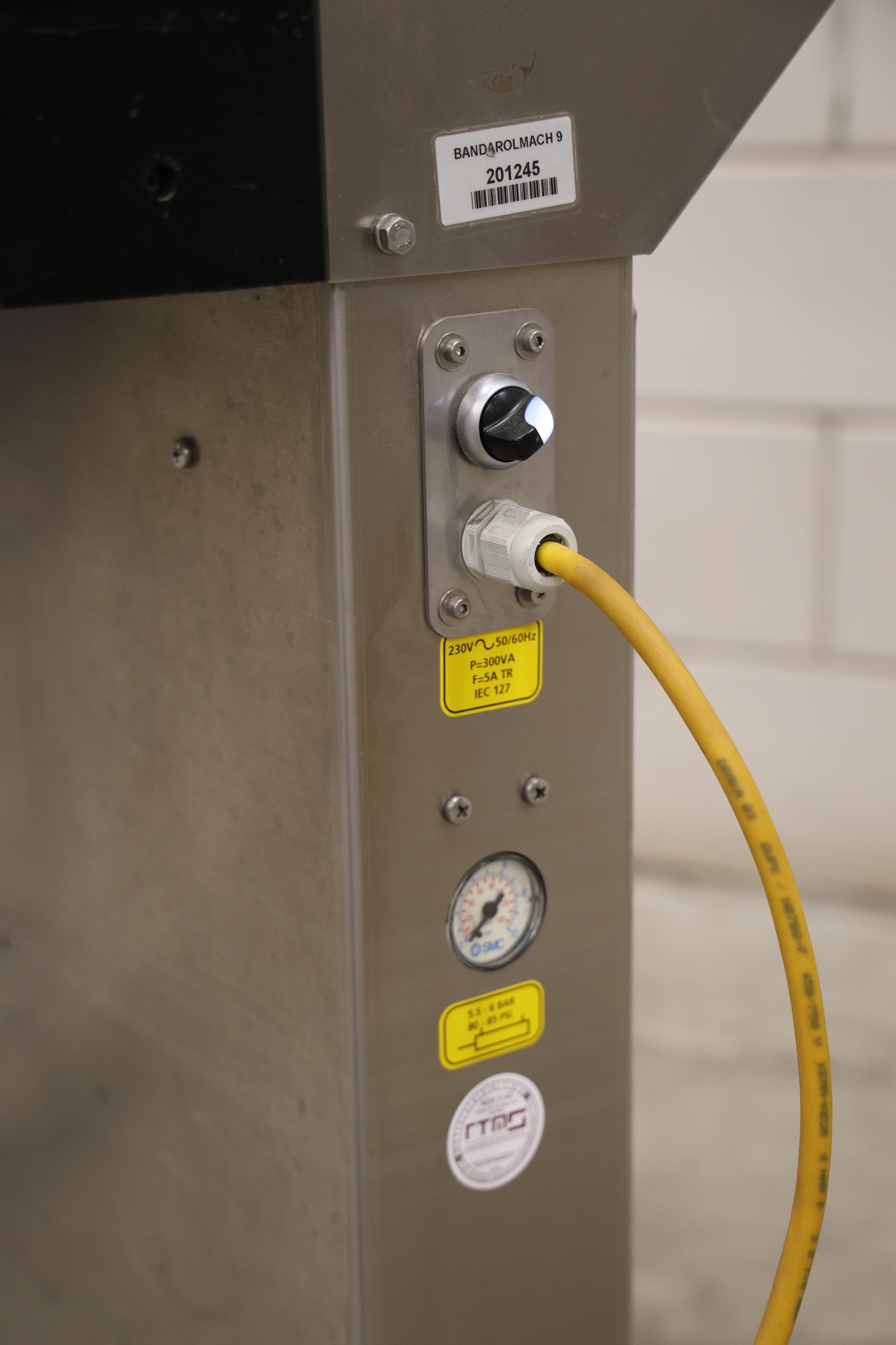 Used 2009 Band-all BA32-102