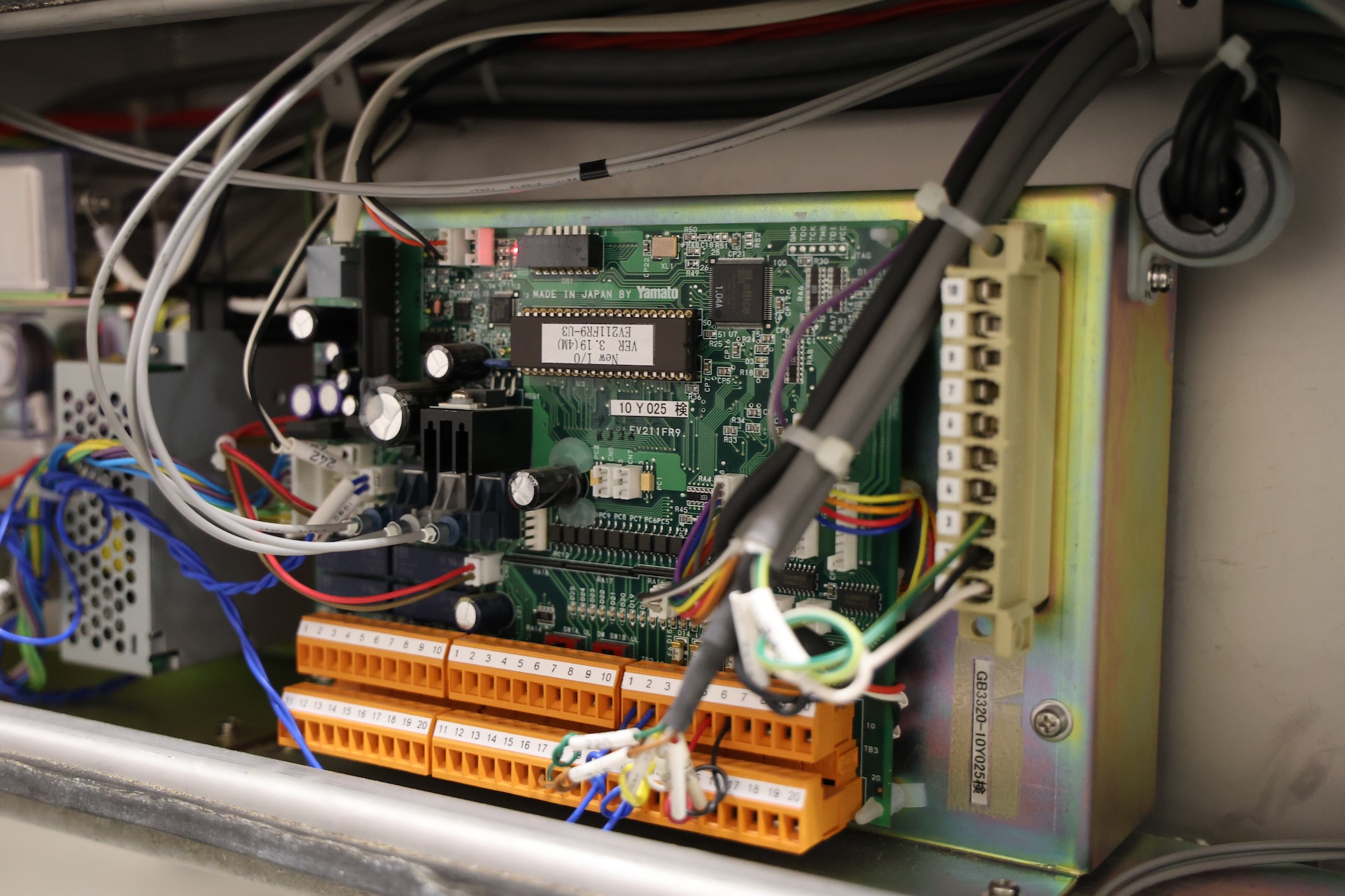 Used Yamato ADW-714-SWH multihead weigher