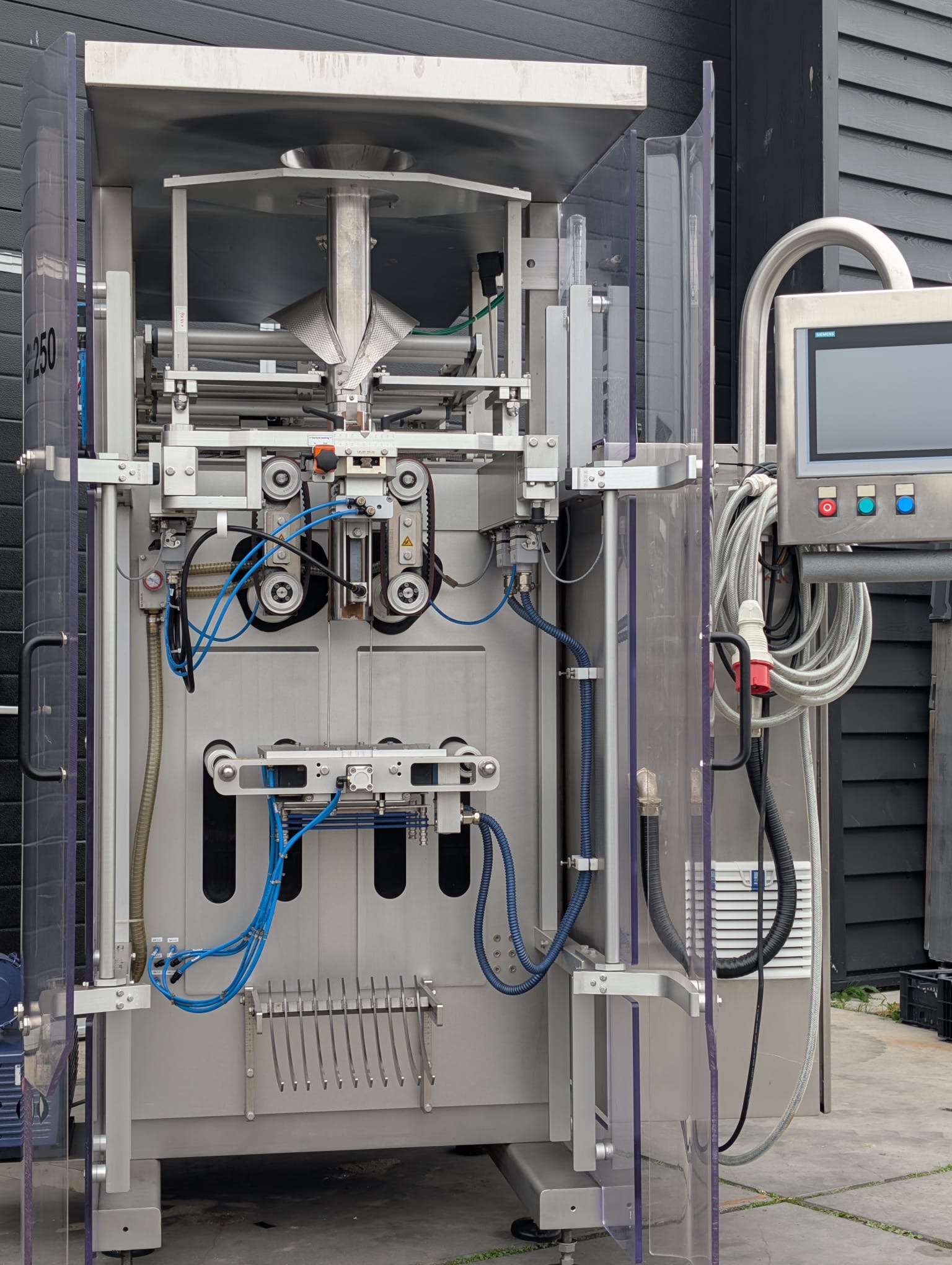 Used 2019 Wolf VPC 250 vertical packaging machine