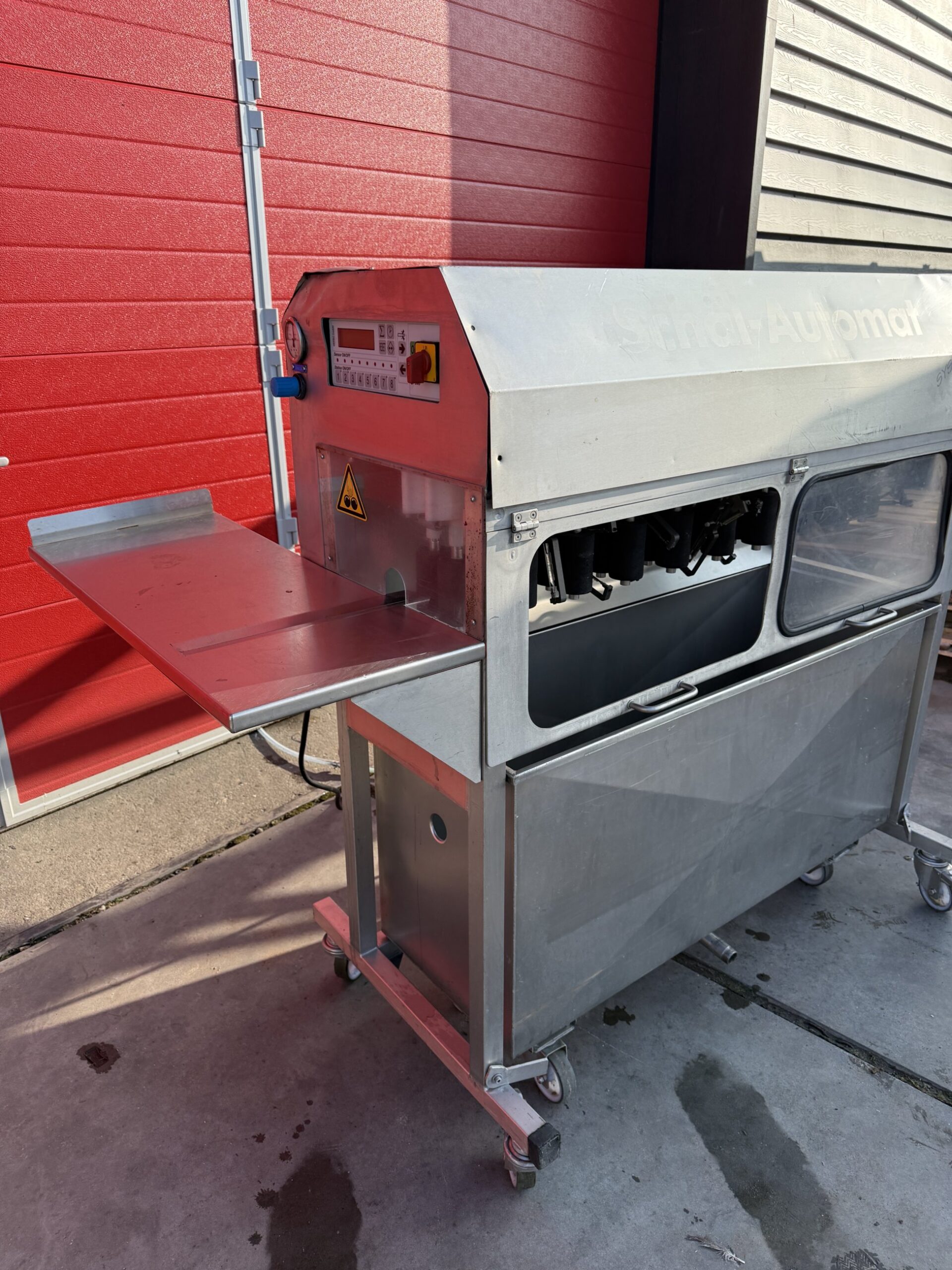 Used 2008 Hepro HSM-180/SAP asparagus peeling machine with 8 stations