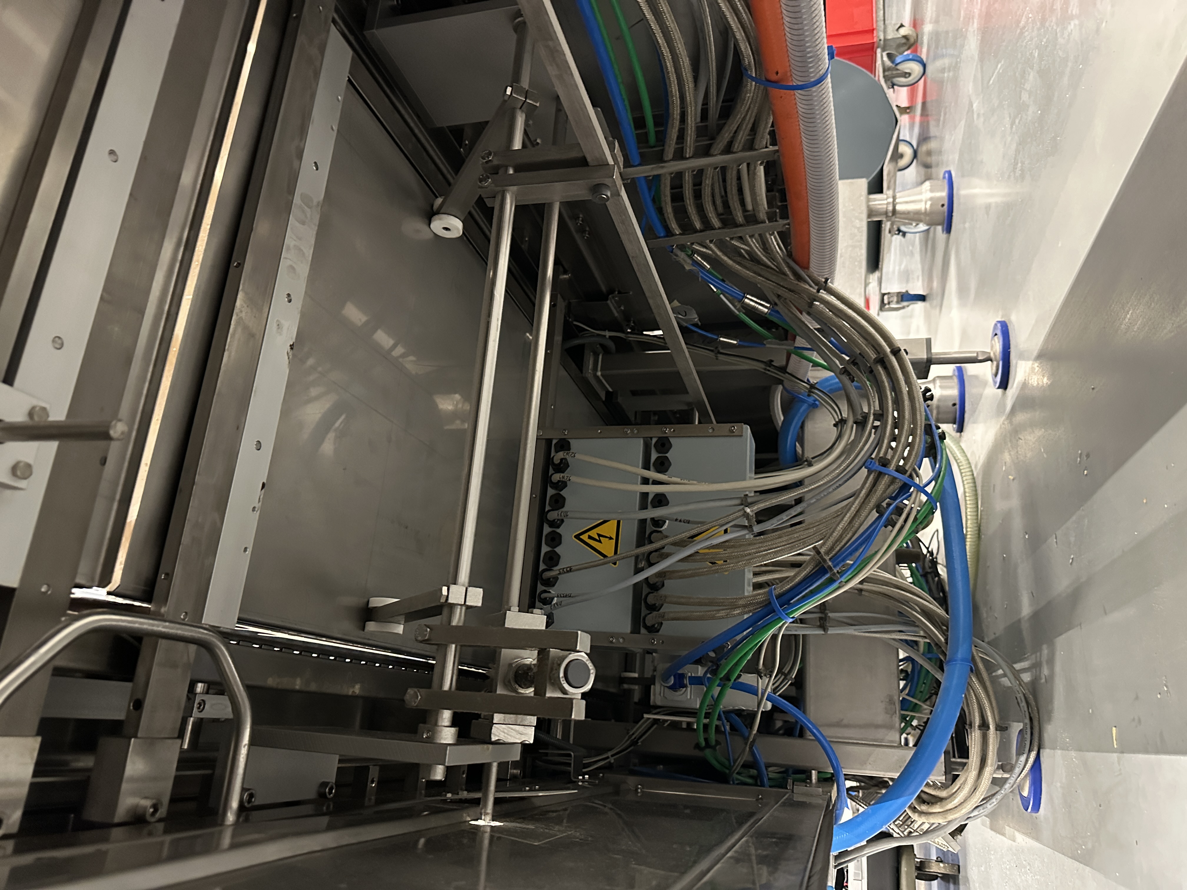 Used Multivac R530 complete line with Weber