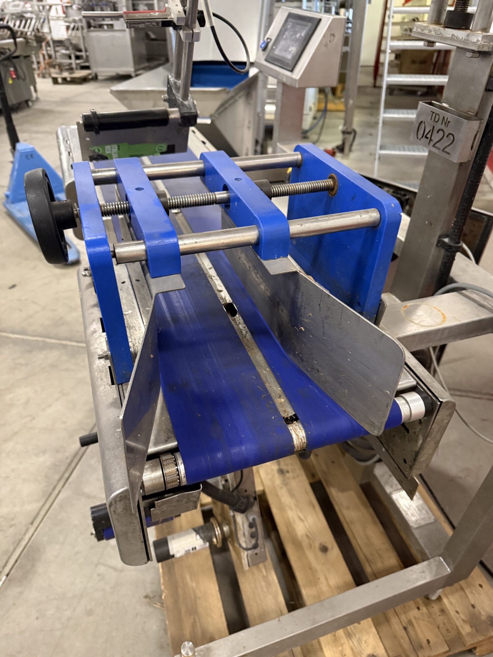 Used Marel top and bottom labelling machine with conveyor