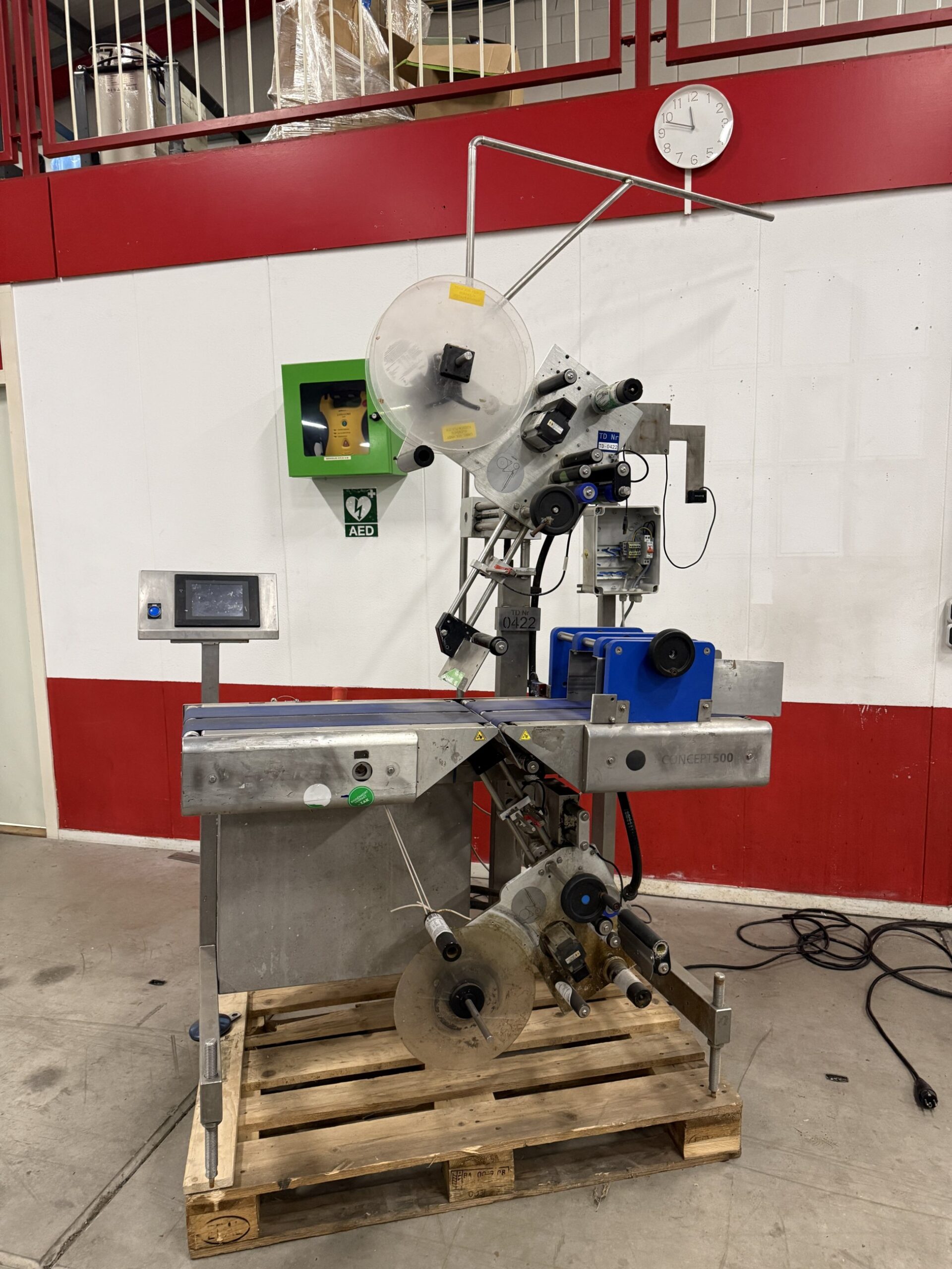 Used Marel top and bottom labelling machine with conveyor