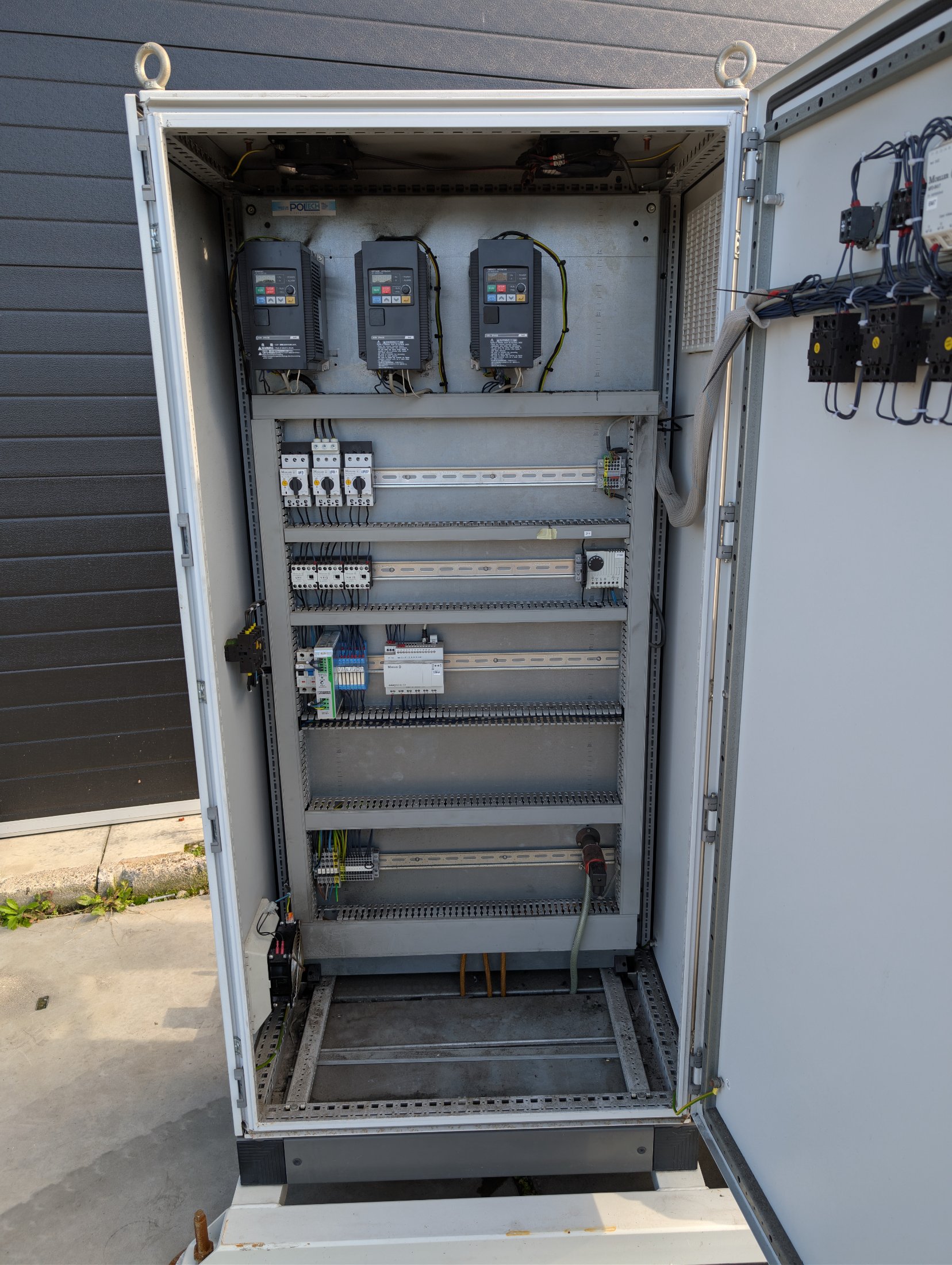 Used Bora SAP 450 three-pump vacuum unit with control cabinet