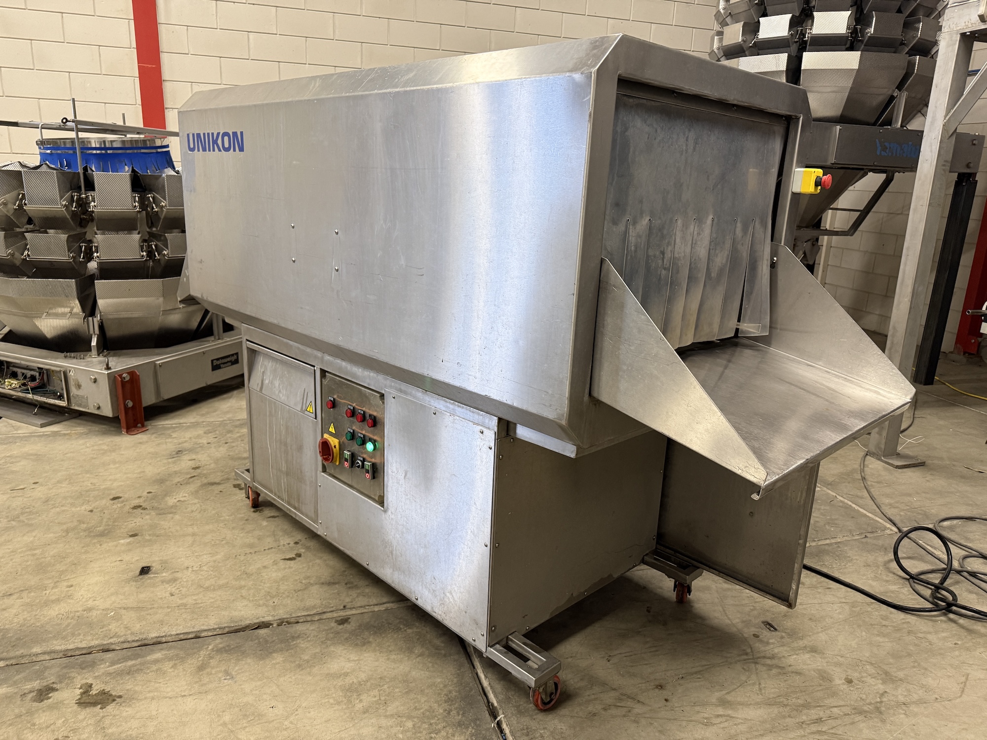 Used Unikon Crate washer compact with heating