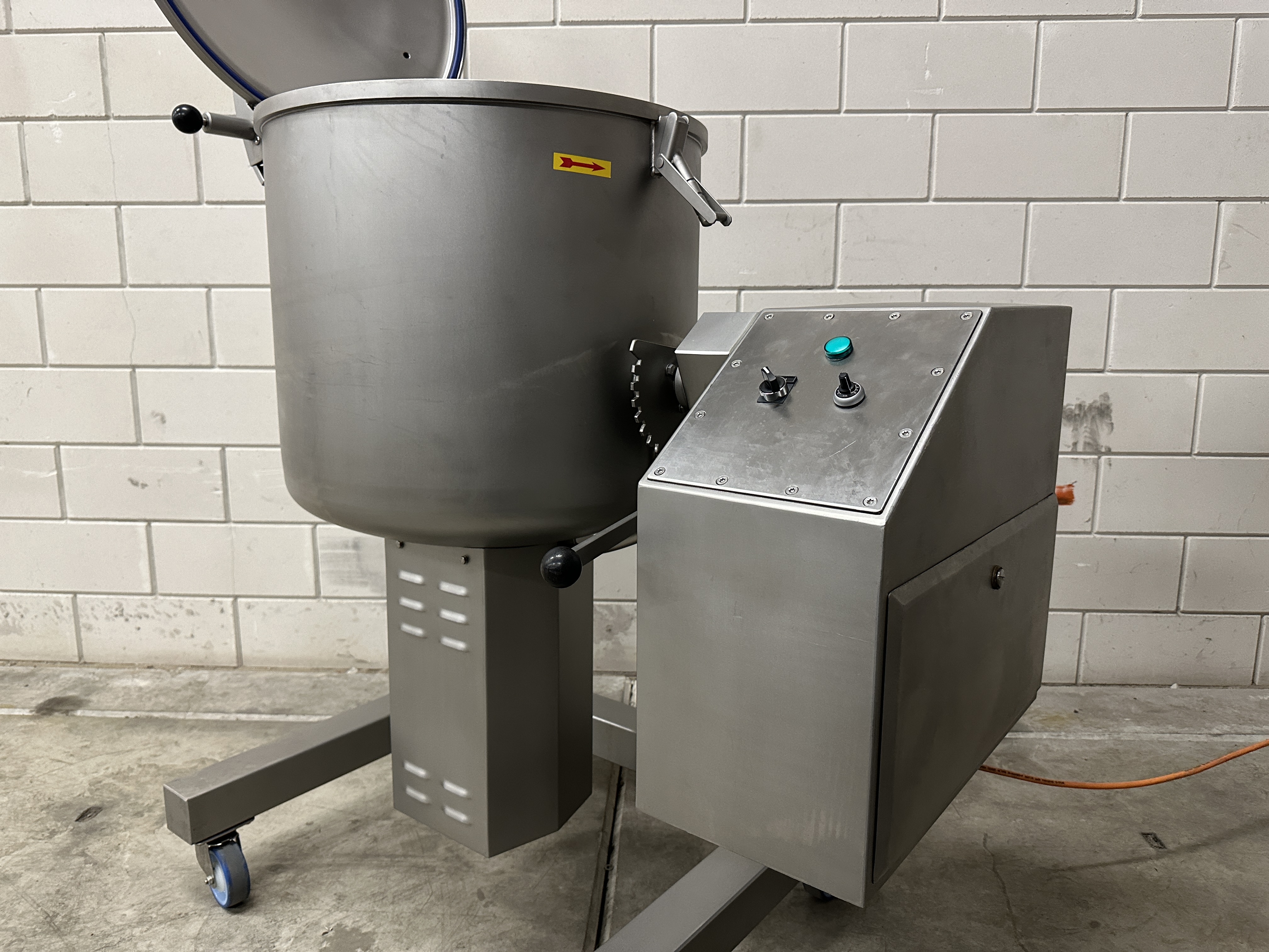Refurbished Vakona Mixer 150 liter