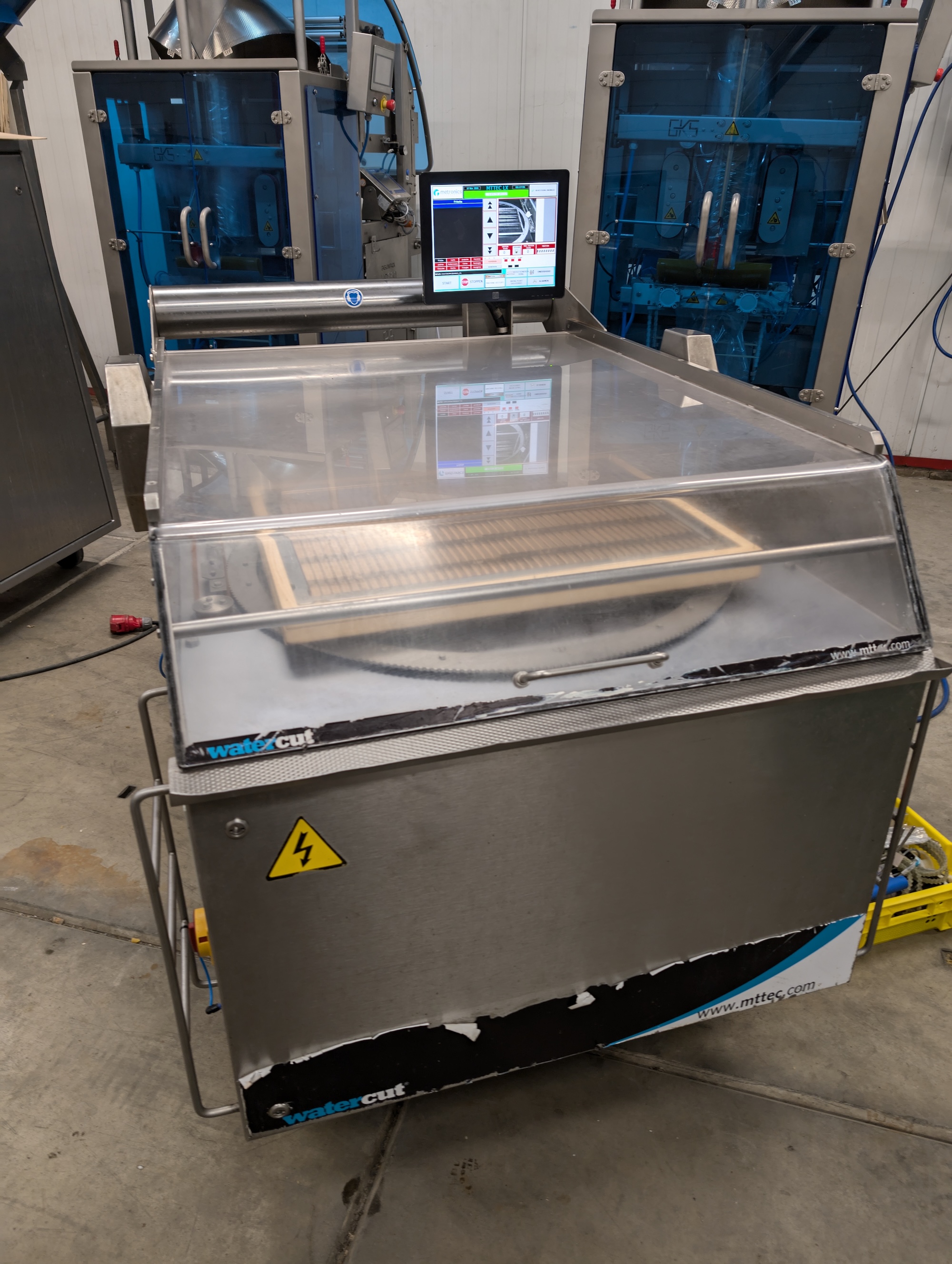 Used 2015 Watercut 172LX high precision watercut machine