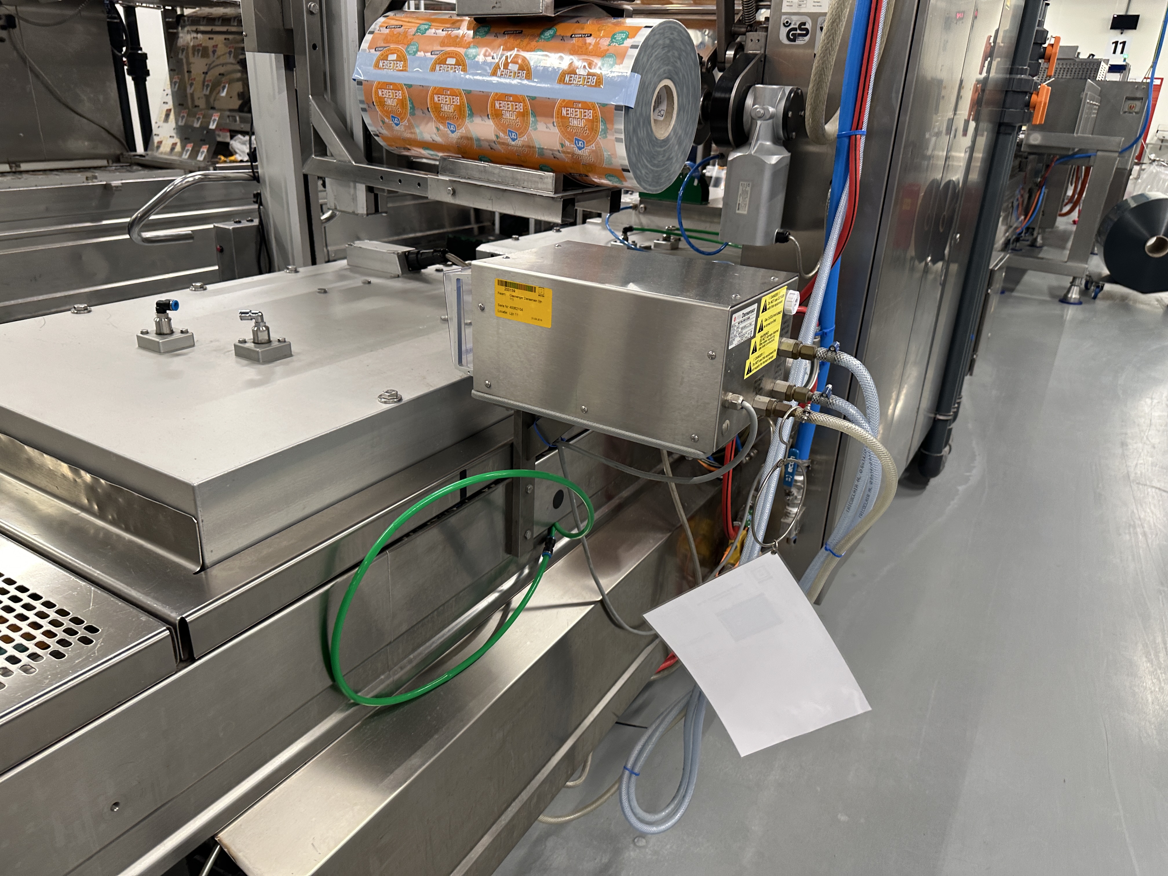 Used Multivac R530 complete line with Weber